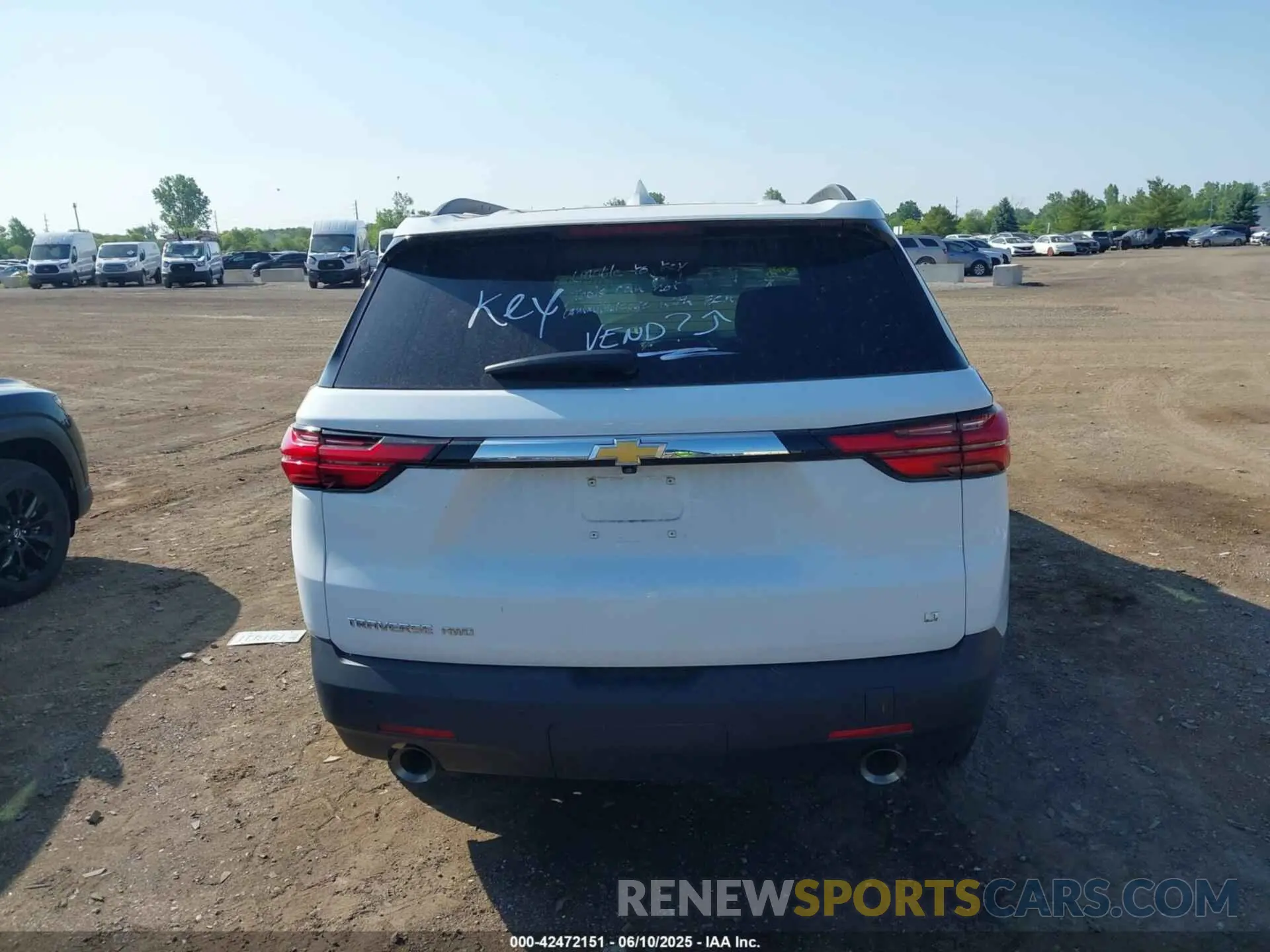 15 Photograph of a damaged car 1GNEVGKW9PJ144823 CHEVROLET TRAVERSE 2023