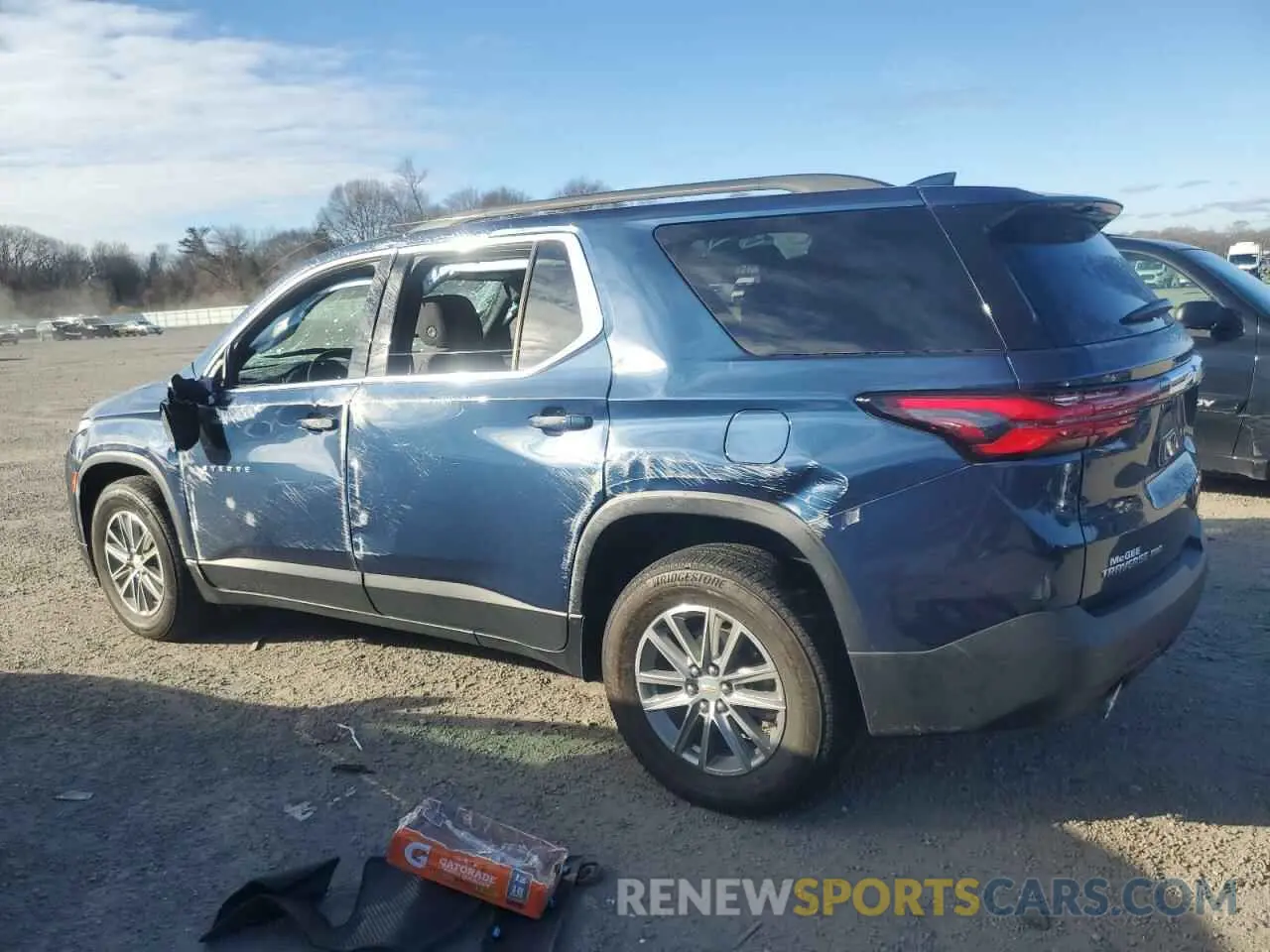 2 Photograph of a damaged car 1GNEVGKW9PJ145972 CHEVROLET TRAVERSE 2023