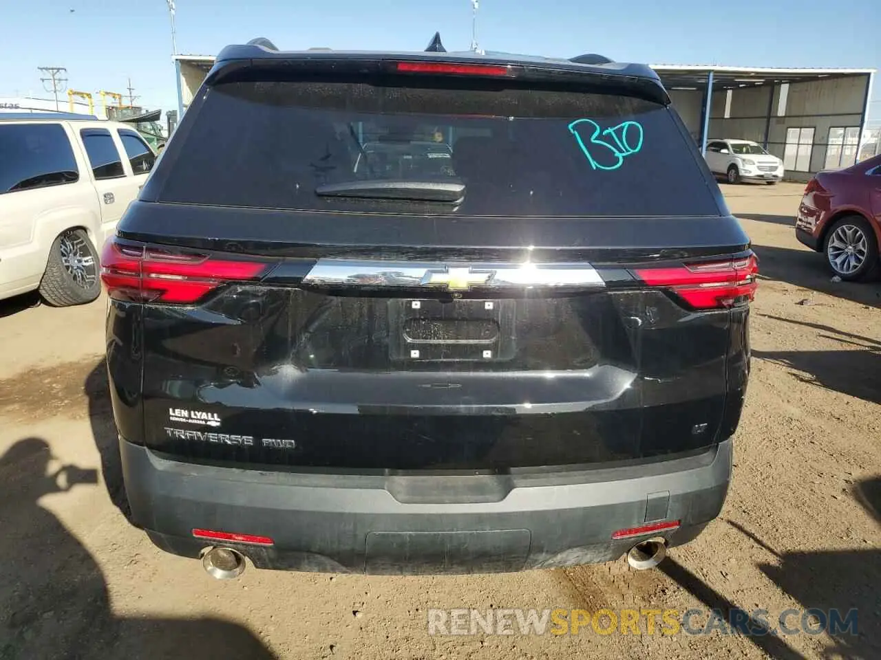 6 Photograph of a damaged car 1GNEVHKW0PJ328859 CHEVROLET TRAVERSE 2023