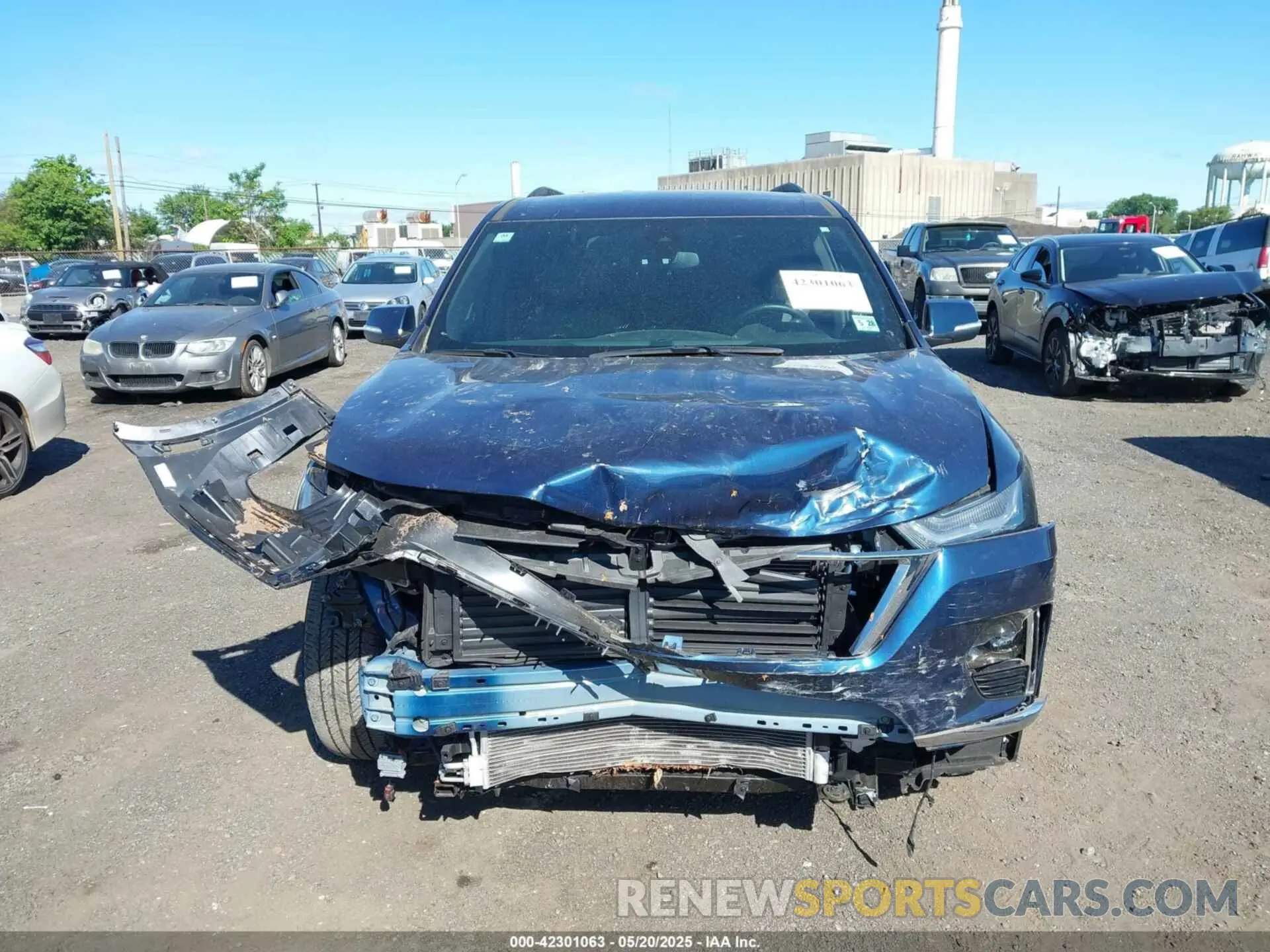 12 Photograph of a damaged car 1GNEVHKW1PJ232125 CHEVROLET TRAVERSE 2023