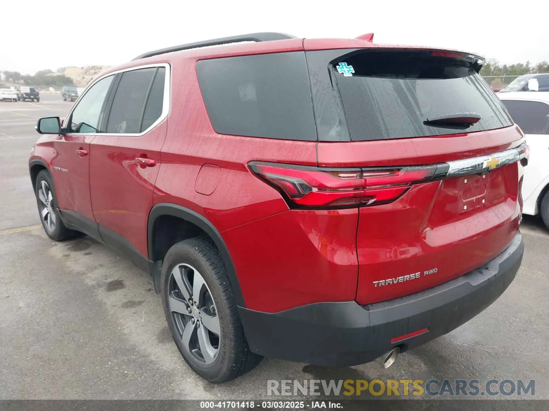 3 Photograph of a damaged car 1GNEVHKW2PJ241268 CHEVROLET TRAVERSE 2023