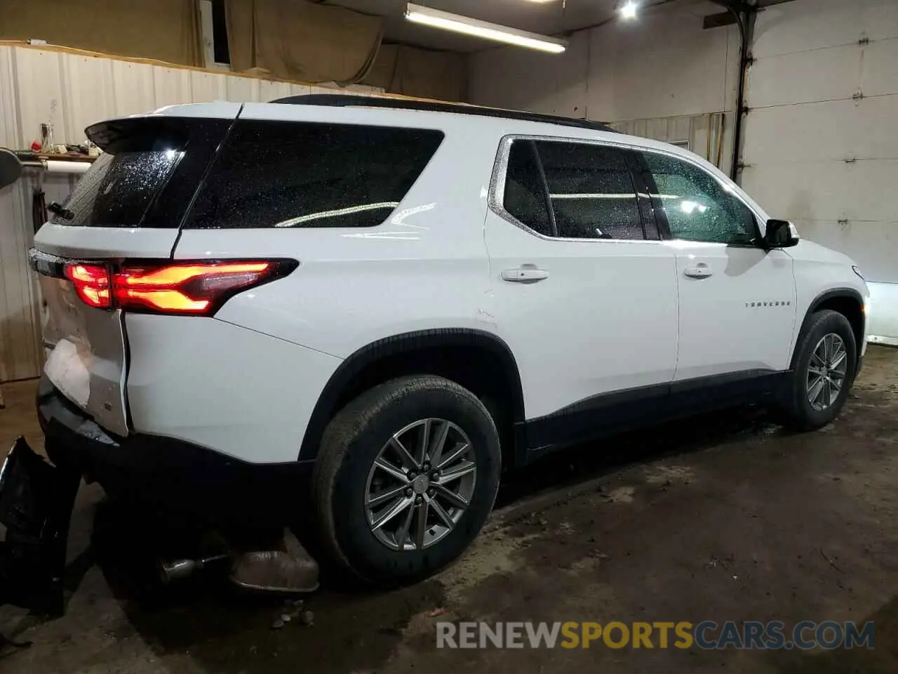 3 Photograph of a damaged car 1GNEVHKW3PJ146475 CHEVROLET TRAVERSE 2023