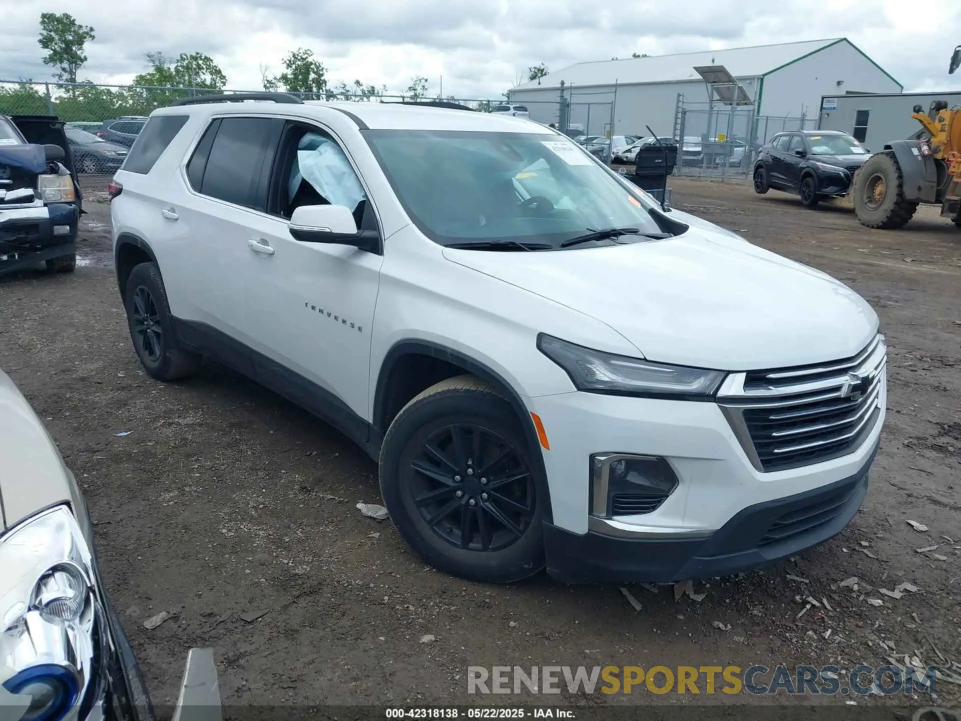 1 Photograph of a damaged car 1GNEVHKW4PJ187925 CHEVROLET TRAVERSE 2023