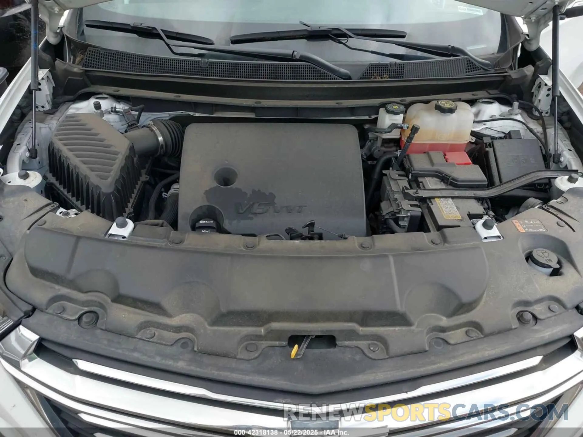 10 Photograph of a damaged car 1GNEVHKW4PJ187925 CHEVROLET TRAVERSE 2023