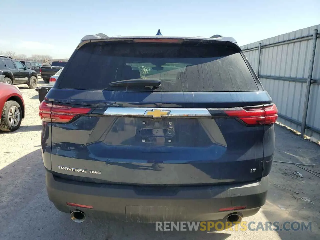 6 Photograph of a damaged car 1GNEVHKW6PJ217961 CHEVROLET TRAVERSE 2023