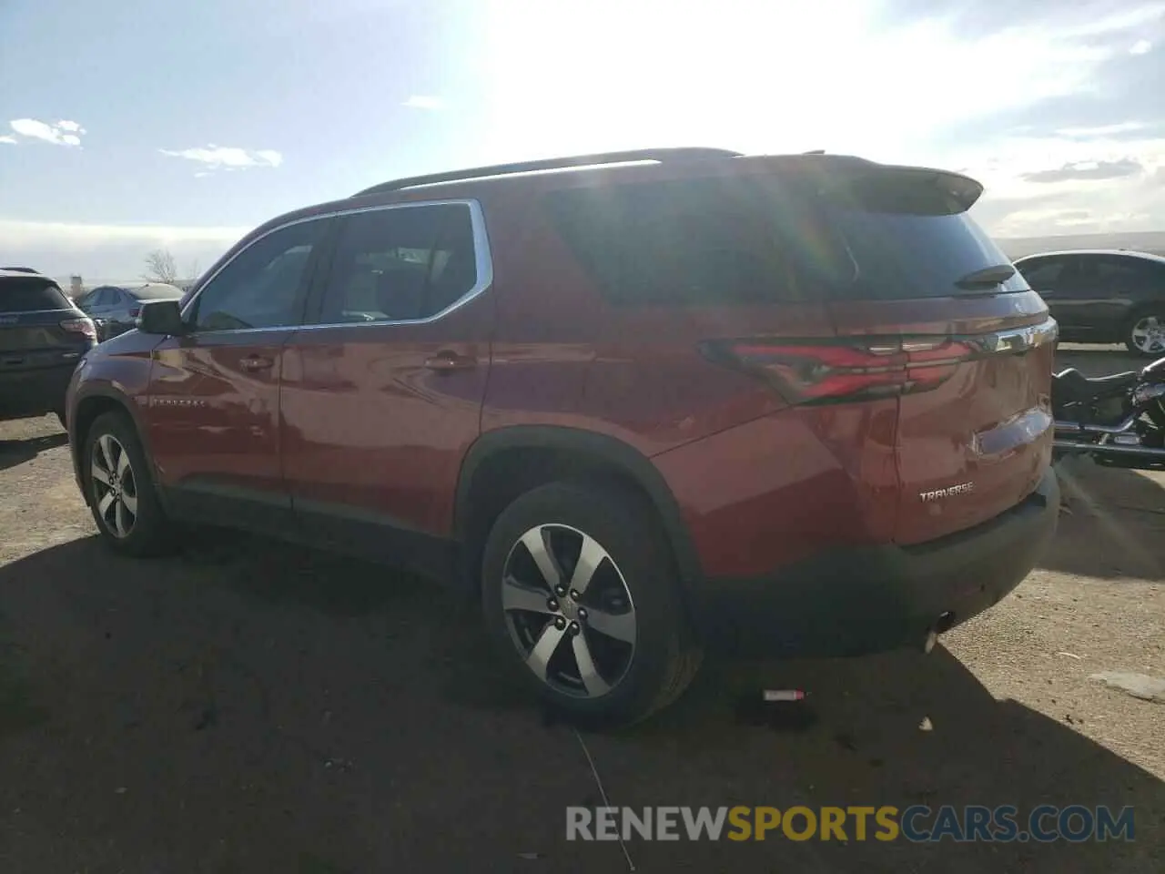 2 Photograph of a damaged car 1GNEVHKW6PJ254993 CHEVROLET TRAVERSE 2023
