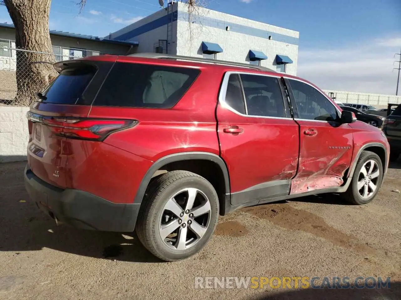 3 Photograph of a damaged car 1GNEVHKW6PJ254993 CHEVROLET TRAVERSE 2023