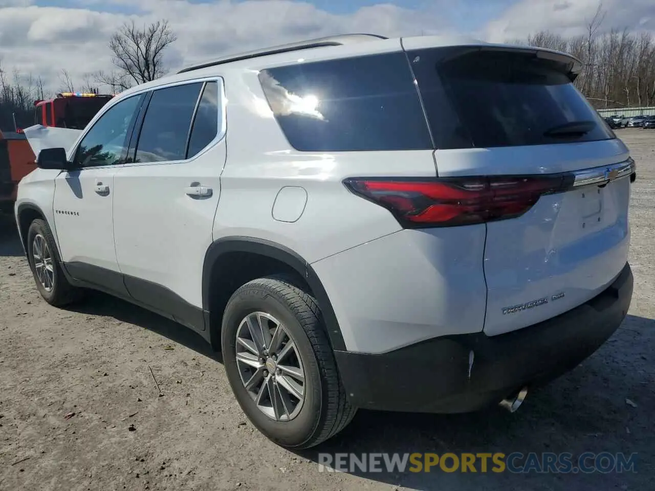 2 Photograph of a damaged car 1GNEVHKWXPJ231359 CHEVROLET TRAVERSE 2023