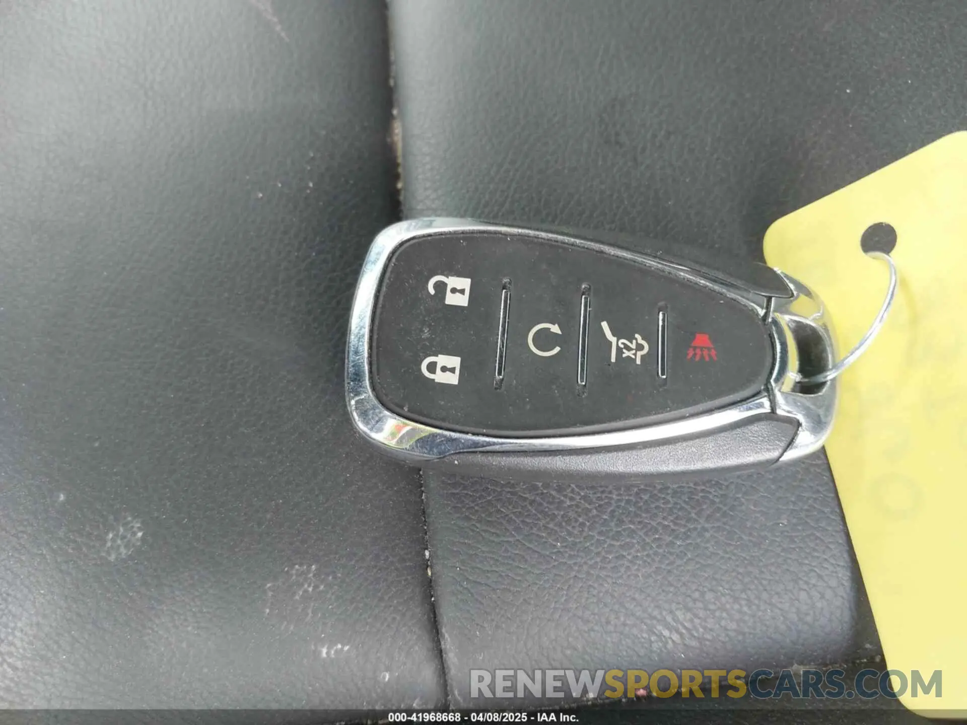 11 Photograph of a damaged car 1GNEVHKWXPJ298401 CHEVROLET TRAVERSE 2023