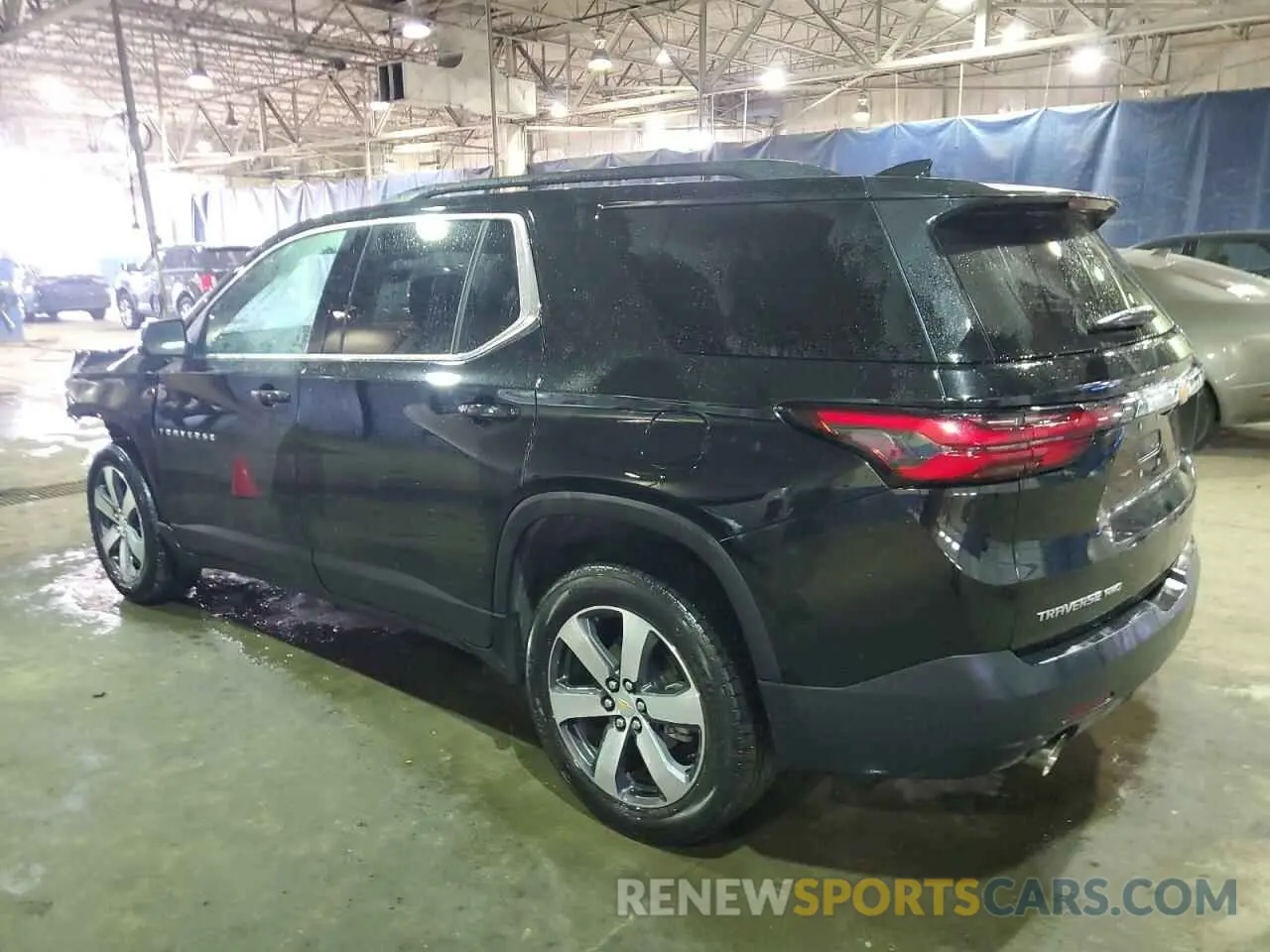 2 Photograph of a damaged car 1GNEVHKWXPJ323801 CHEVROLET TRAVERSE 2023