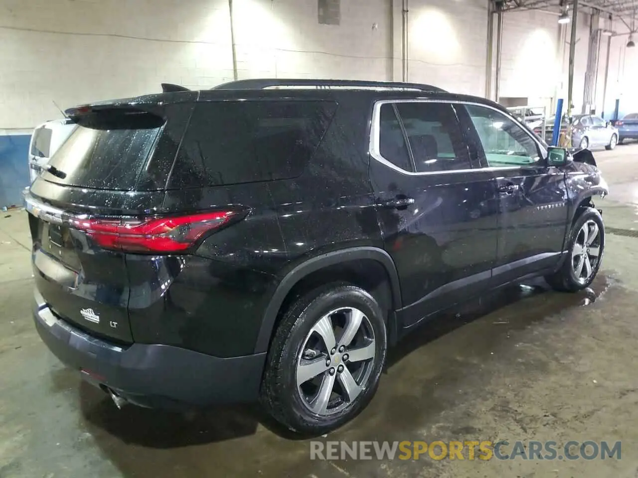 3 Photograph of a damaged car 1GNEVHKWXPJ323801 CHEVROLET TRAVERSE 2023