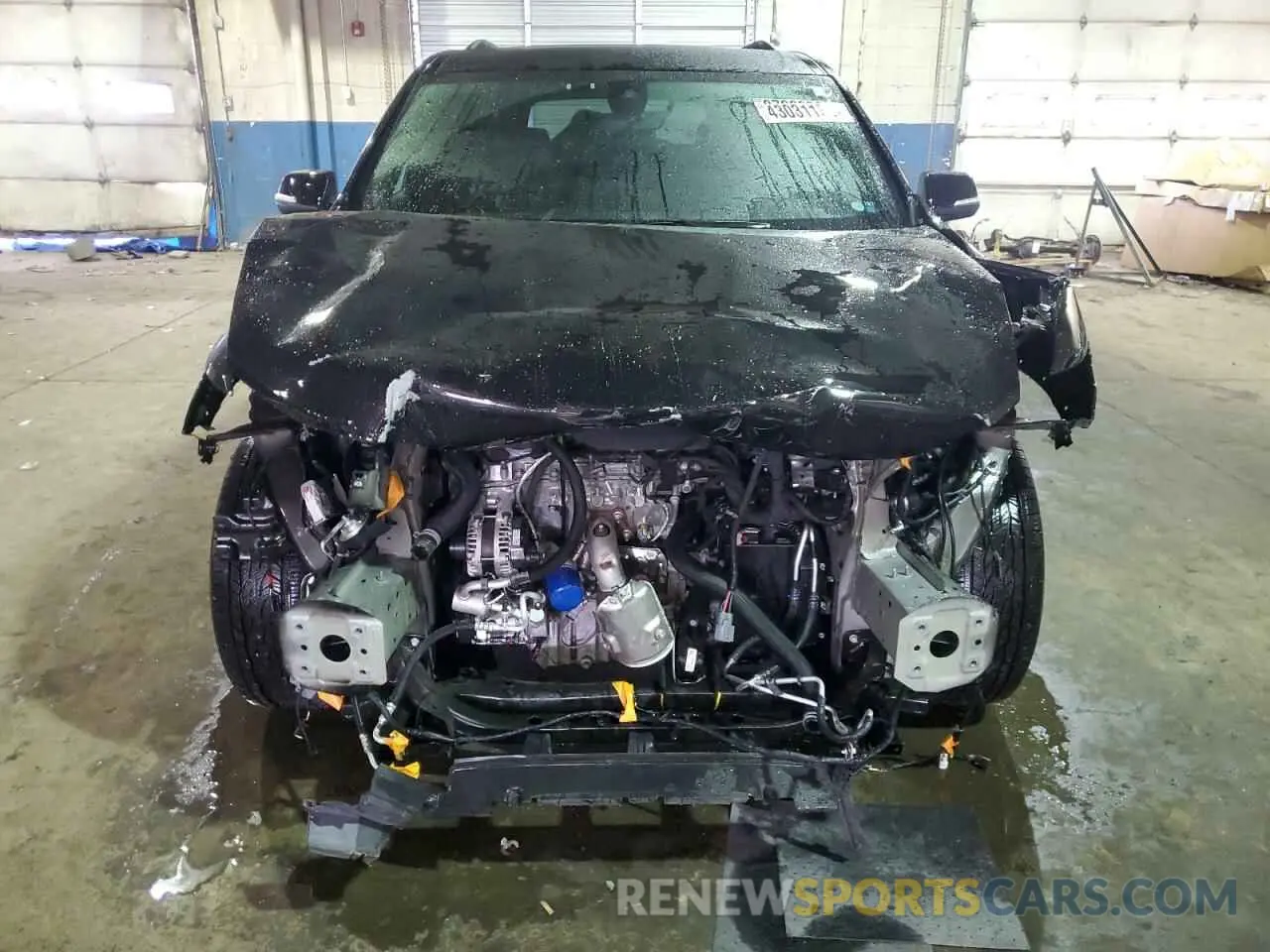 5 Photograph of a damaged car 1GNEVHKWXPJ323801 CHEVROLET TRAVERSE 2023