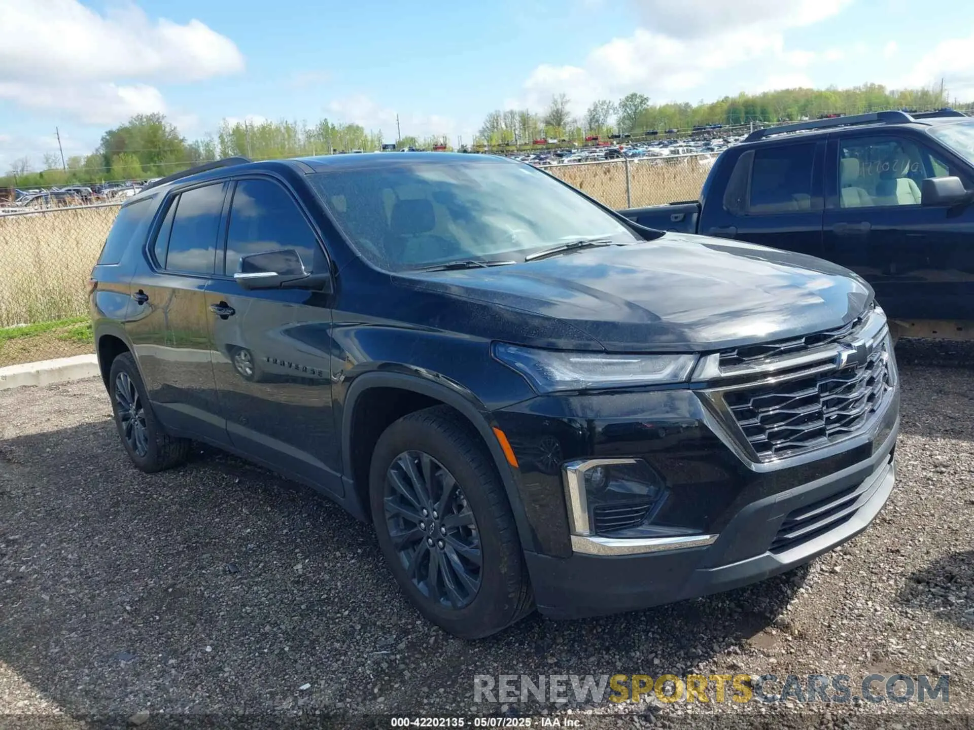 1 Photograph of a damaged car 1GNEVJKW0PJ119192 CHEVROLET TRAVERSE 2023