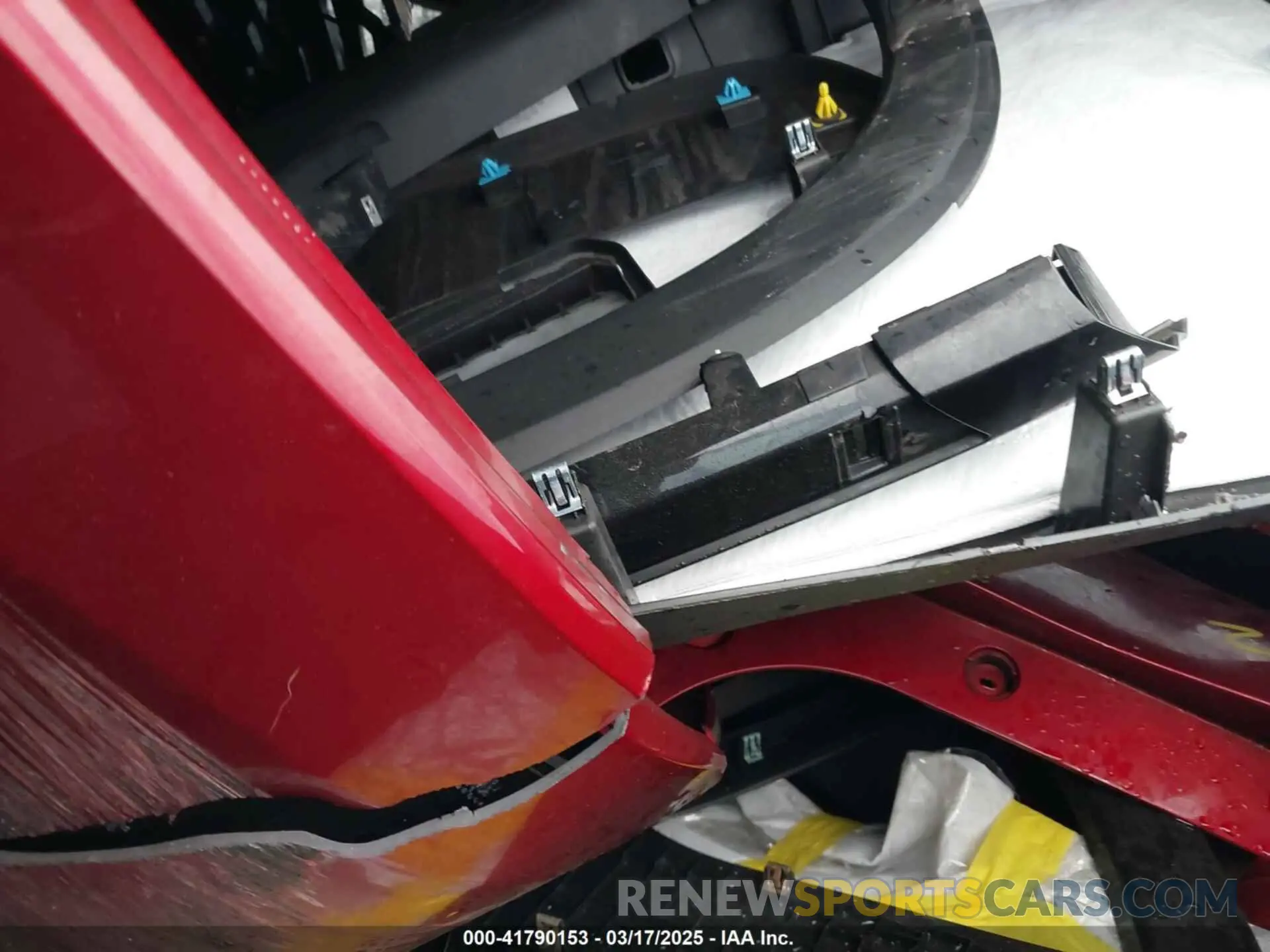 8 Photograph of a damaged car 1GNEVJKW3PJ221490 CHEVROLET TRAVERSE 2023