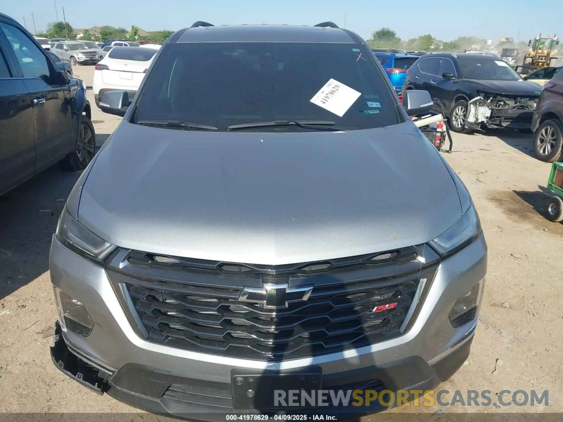 12 Photograph of a damaged car 1GNEVJKW3PJ260290 CHEVROLET TRAVERSE 2023