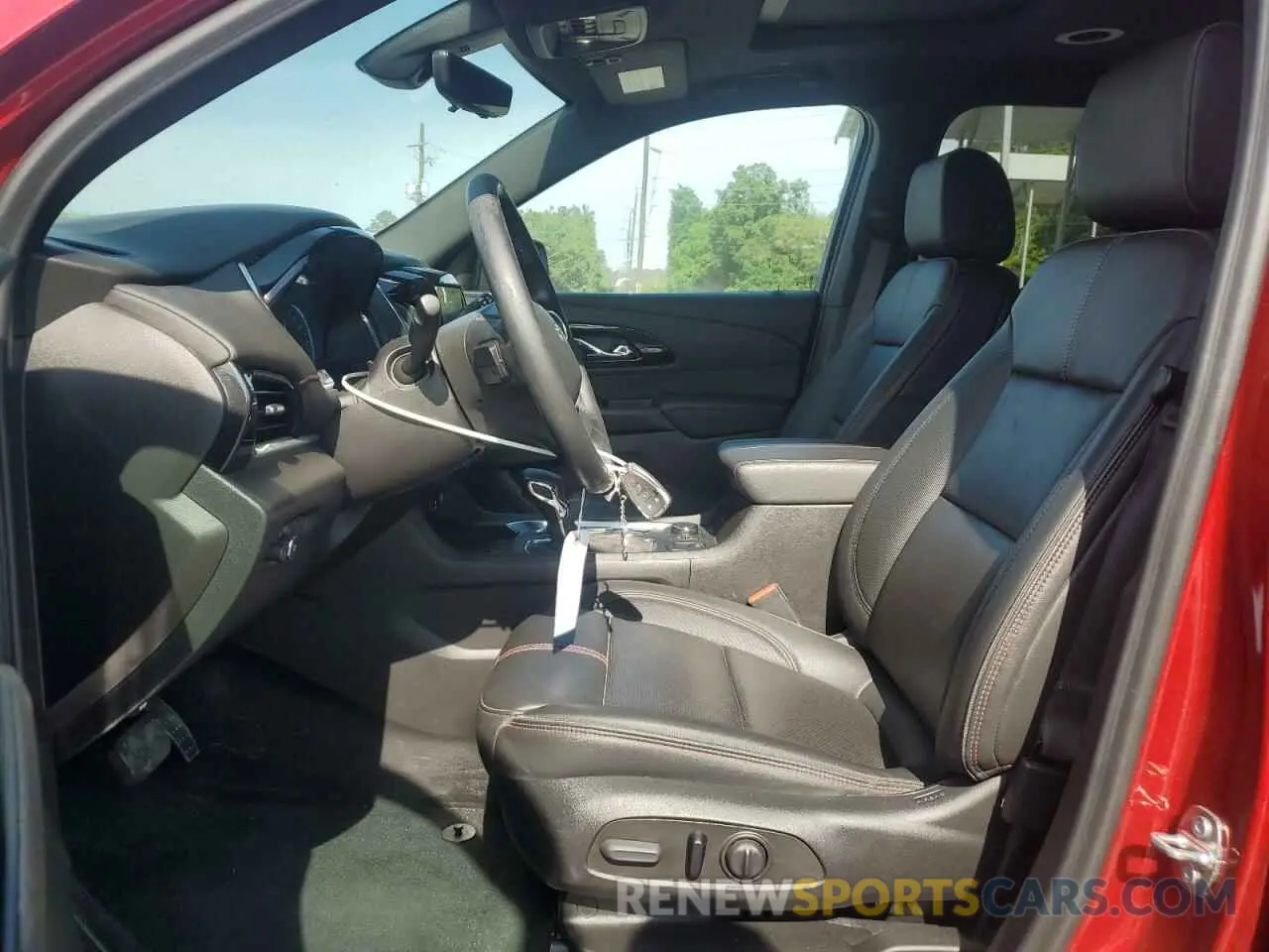 7 Photograph of a damaged car 1GNEVJKW4PJ293699 CHEVROLET TRAVERSE 2023