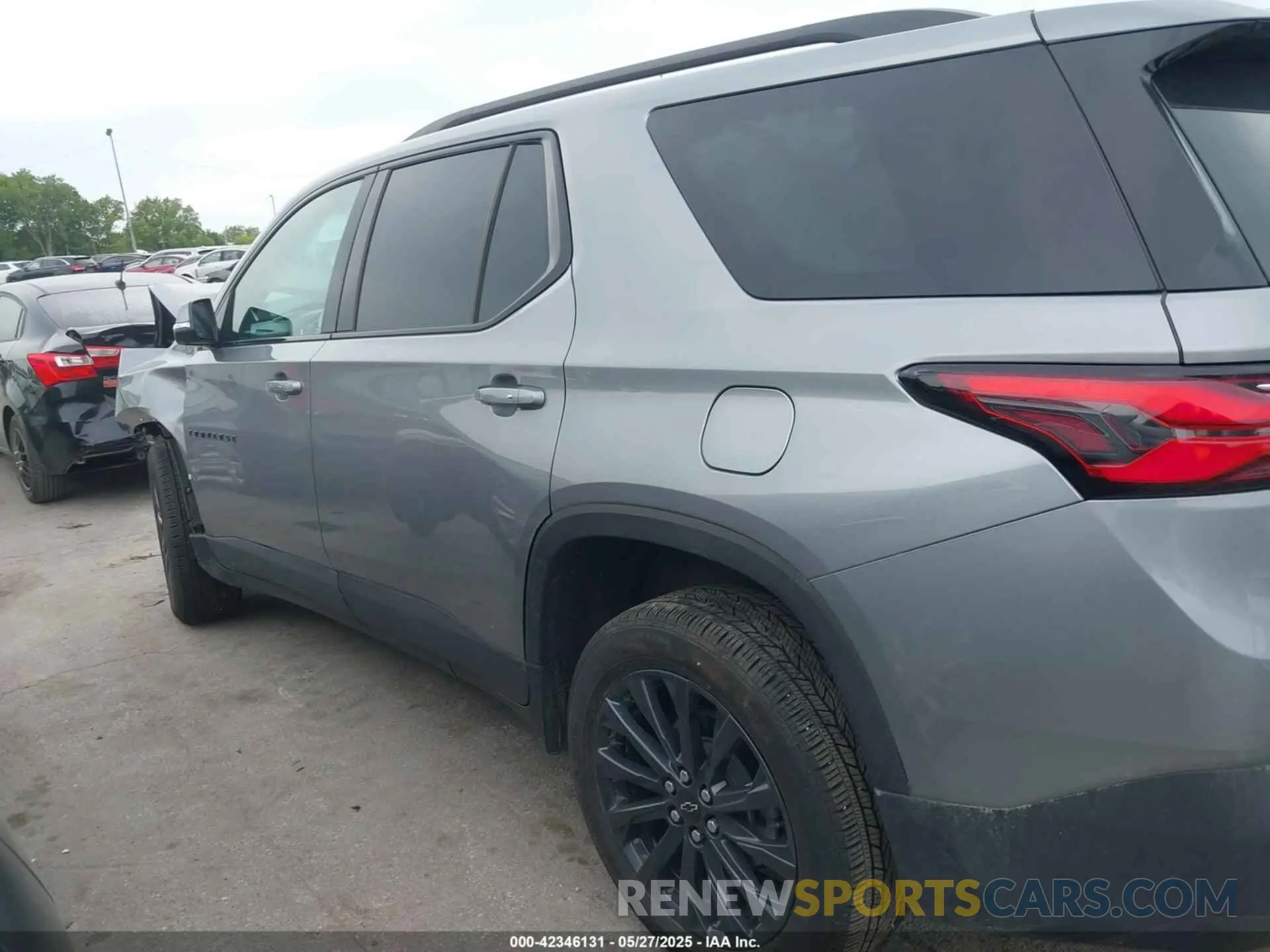 14 Photograph of a damaged car 1GNEVJKW9PJ340838 CHEVROLET TRAVERSE 2023