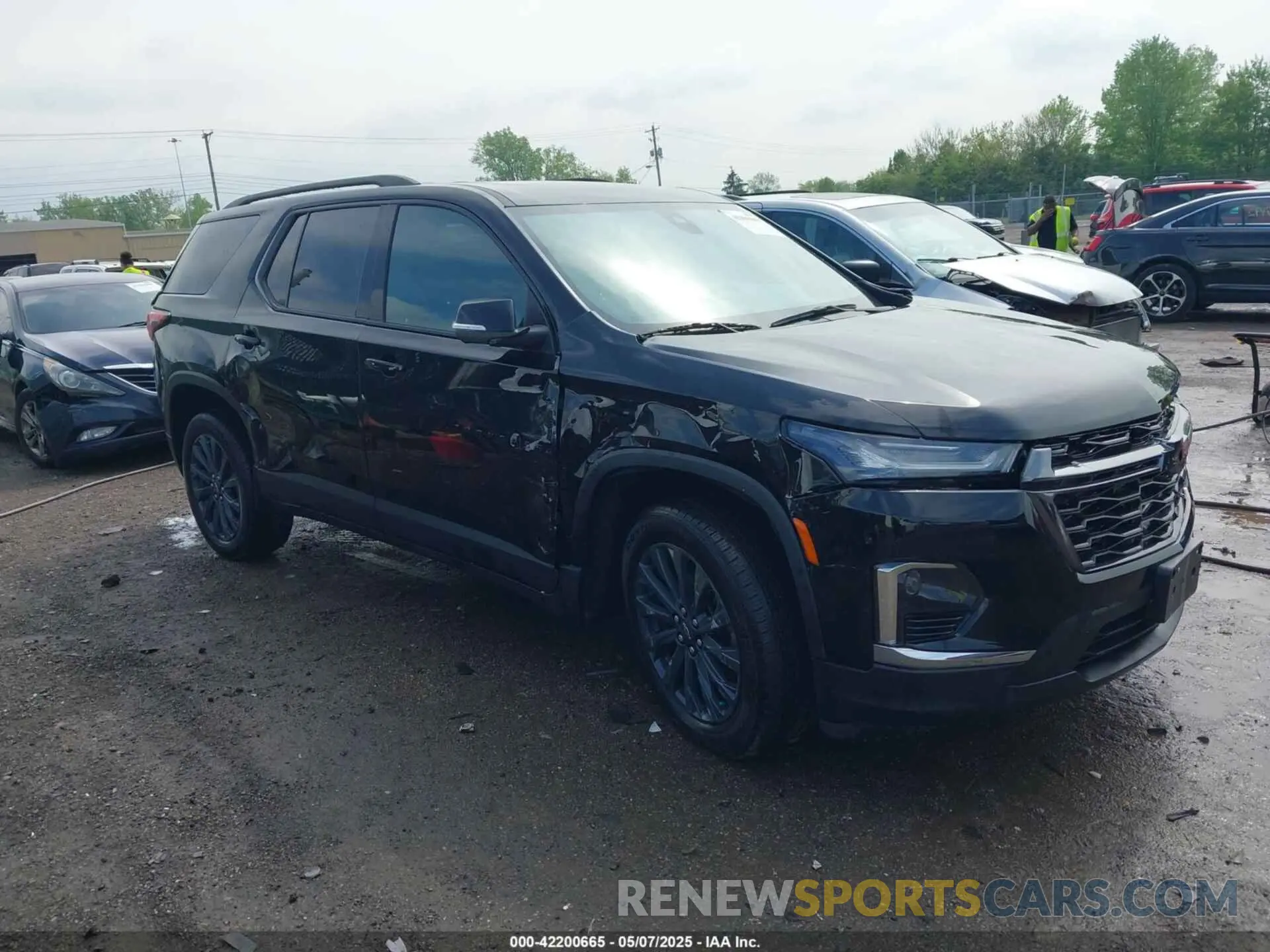 1 Photograph of a damaged car 1GNEVJKWXPJ290497 CHEVROLET TRAVERSE 2023
