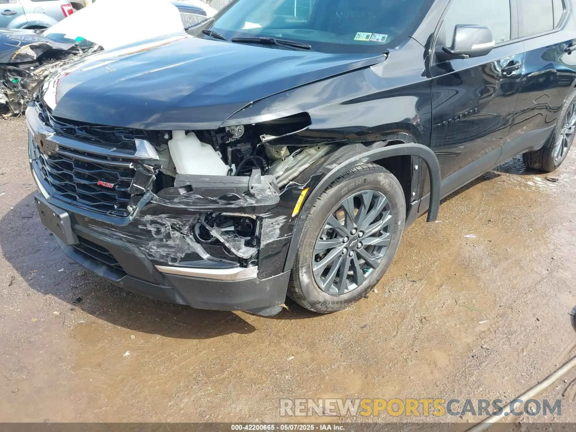 18 Photograph of a damaged car 1GNEVJKWXPJ290497 CHEVROLET TRAVERSE 2023