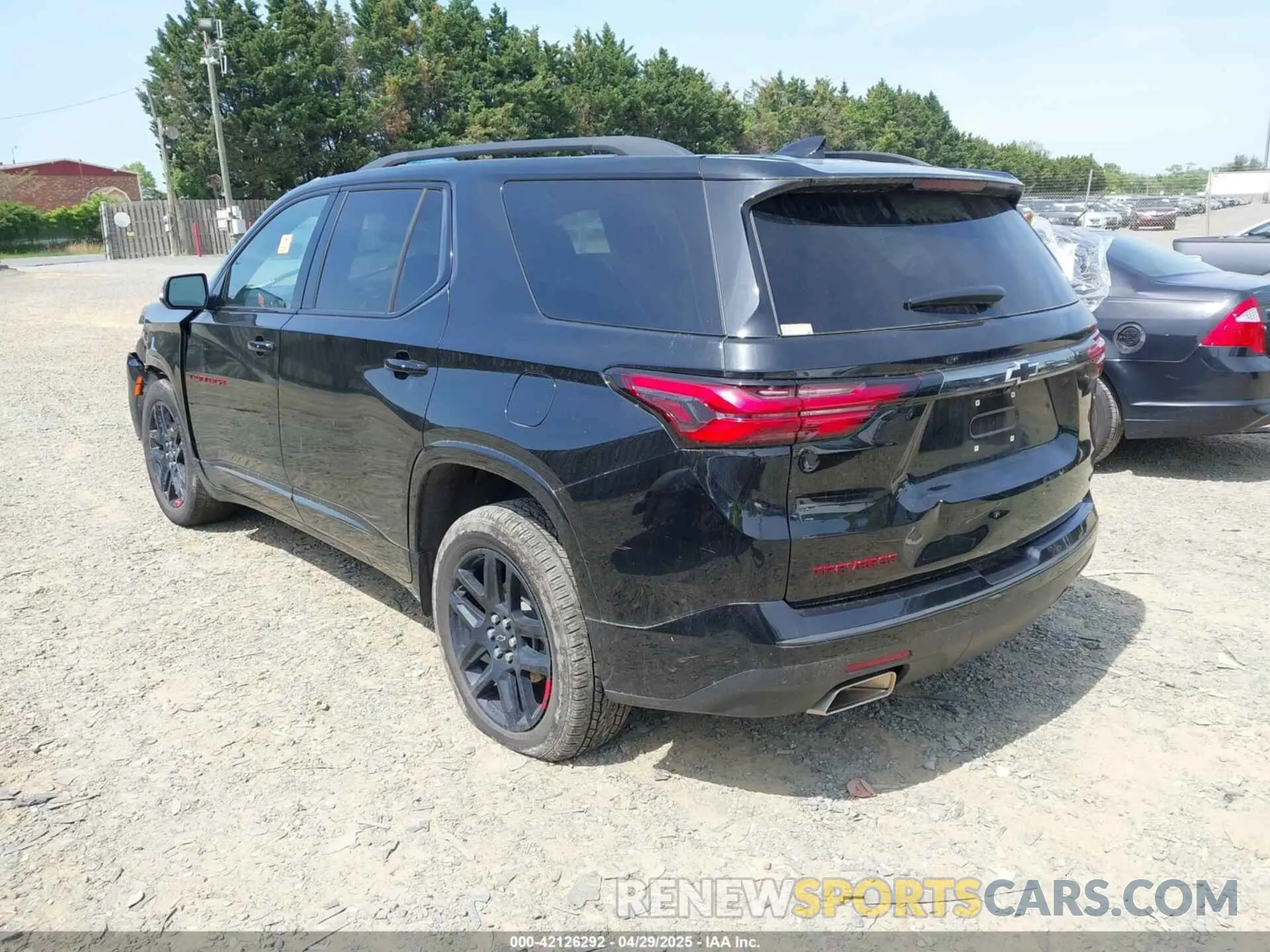3 Photograph of a damaged car 1GNEVKKW0PJ237460 CHEVROLET TRAVERSE 2023