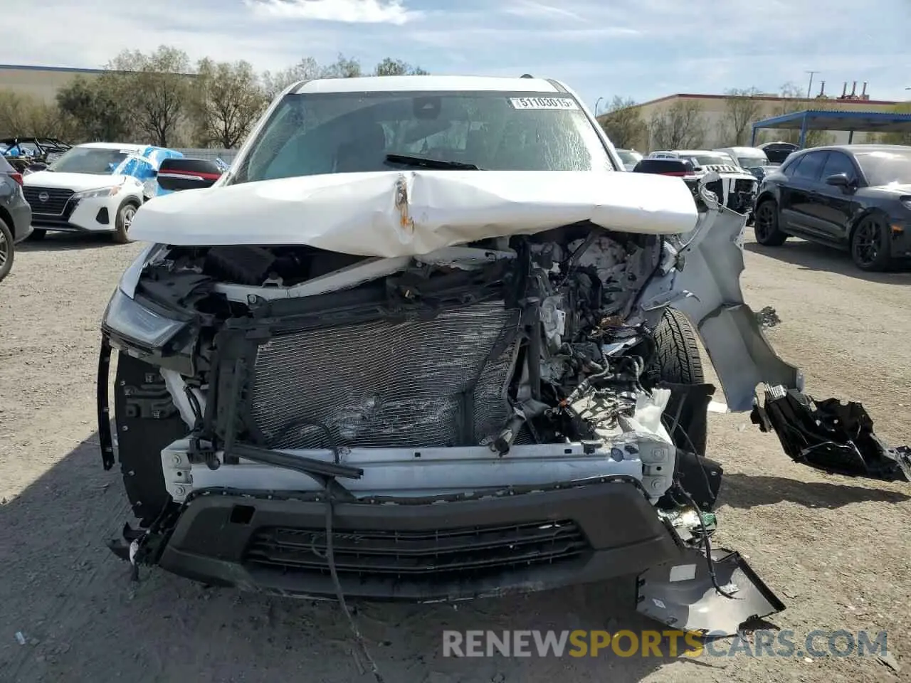 5 Photograph of a damaged car 1GNEVKKW3PJ304729 CHEVROLET TRAVERSE 2023
