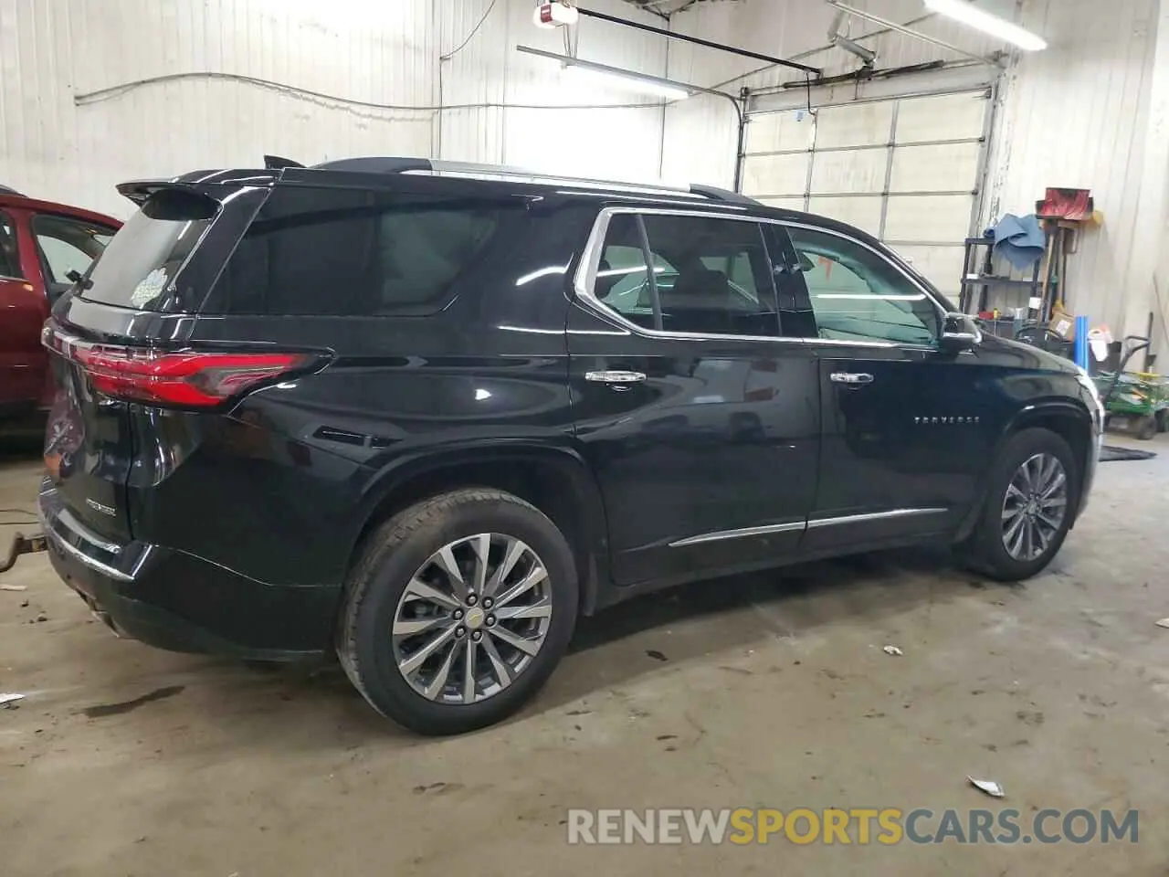 3 Photograph of a damaged car 1GNEVKKW4PJ290646 CHEVROLET TRAVERSE 2023