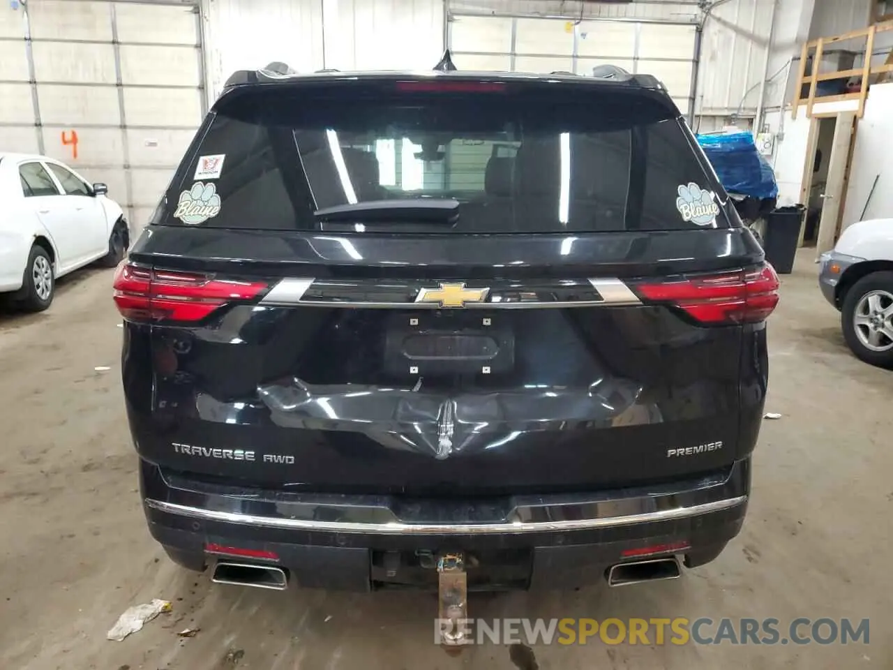 6 Photograph of a damaged car 1GNEVKKW4PJ290646 CHEVROLET TRAVERSE 2023