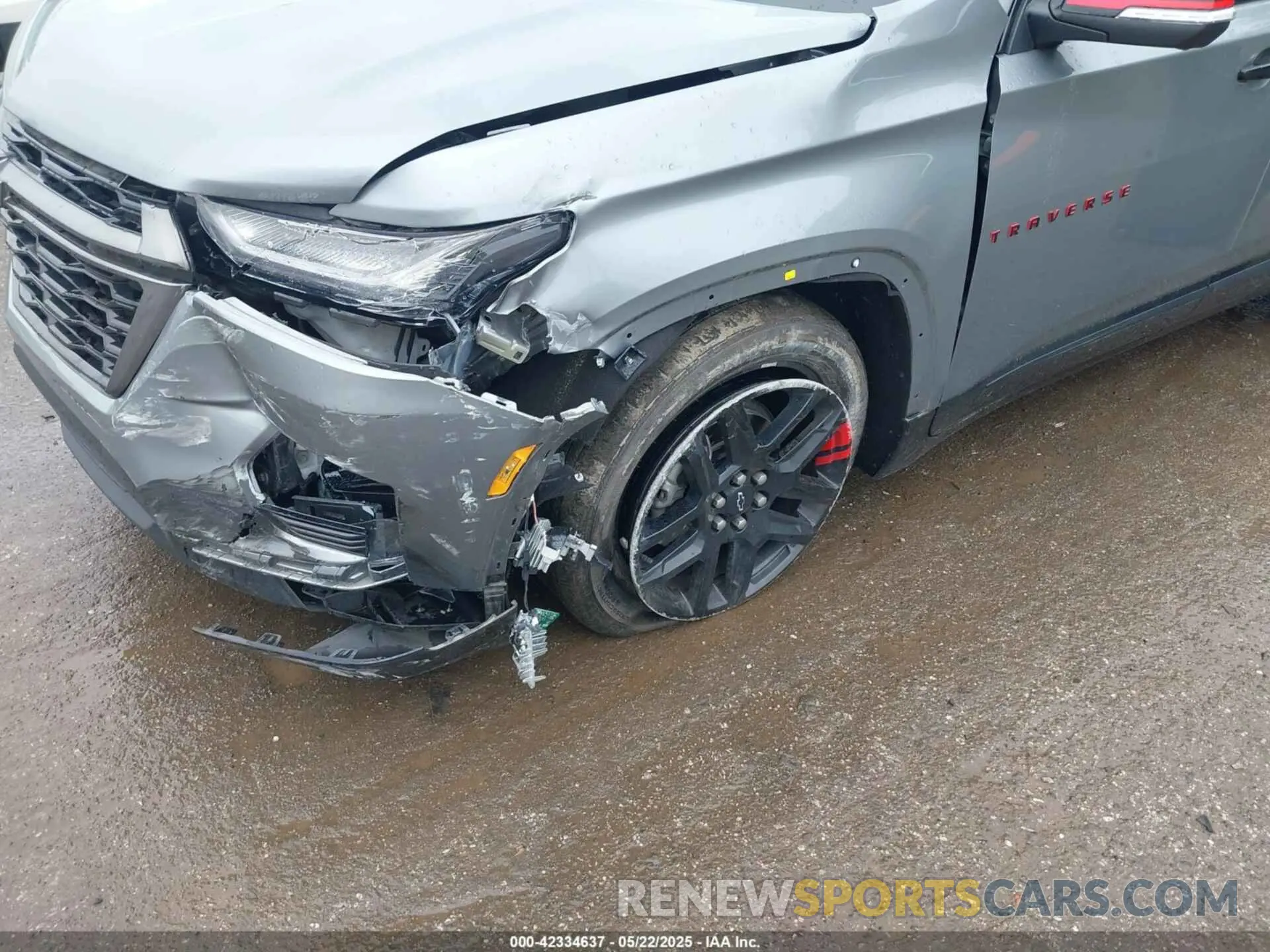 6 Photograph of a damaged car 1GNEVKKW5PJ130999 CHEVROLET TRAVERSE 2023