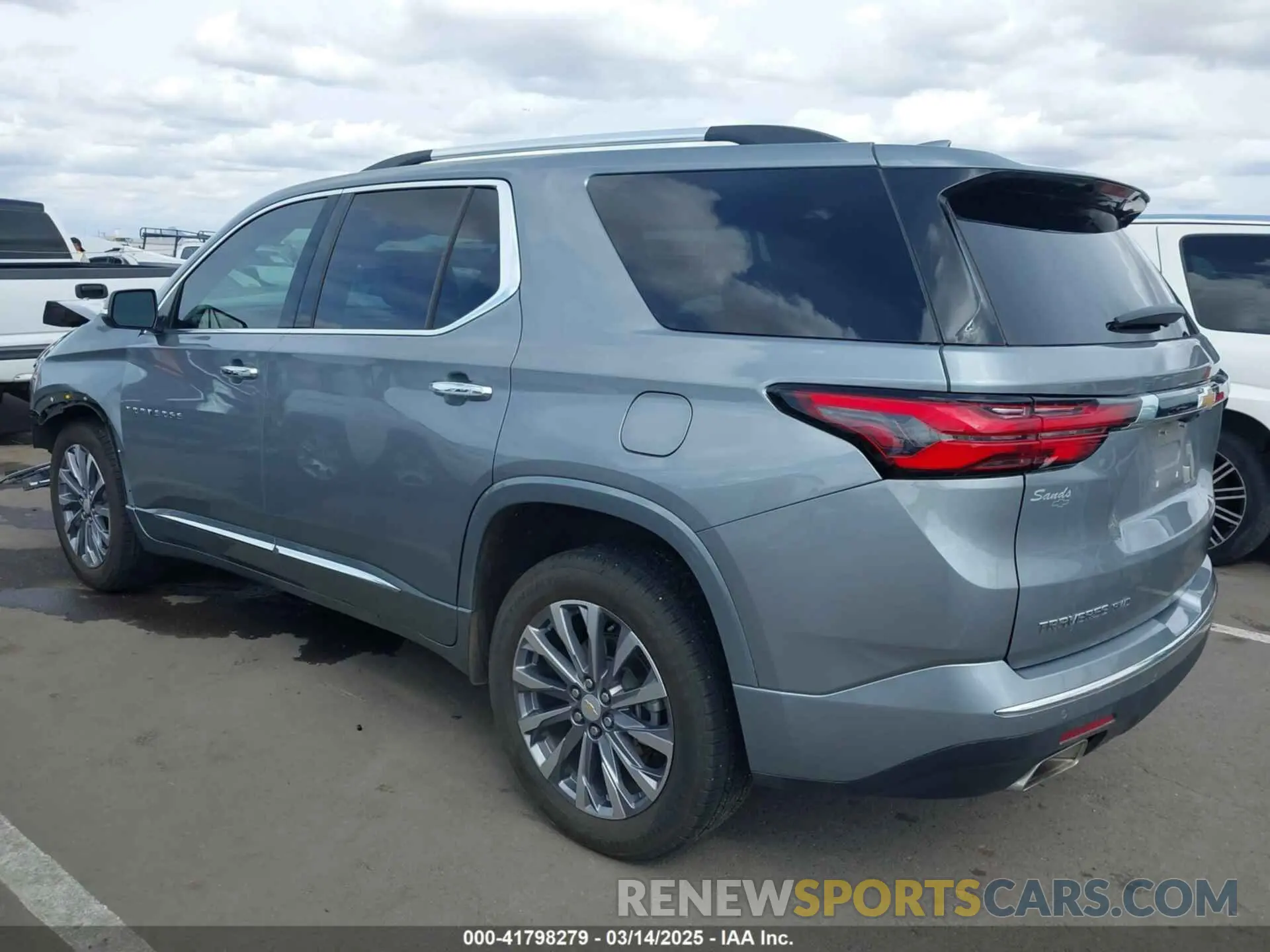 3 Photograph of a damaged car 1GNEVKKW6PJ287411 CHEVROLET TRAVERSE 2023
