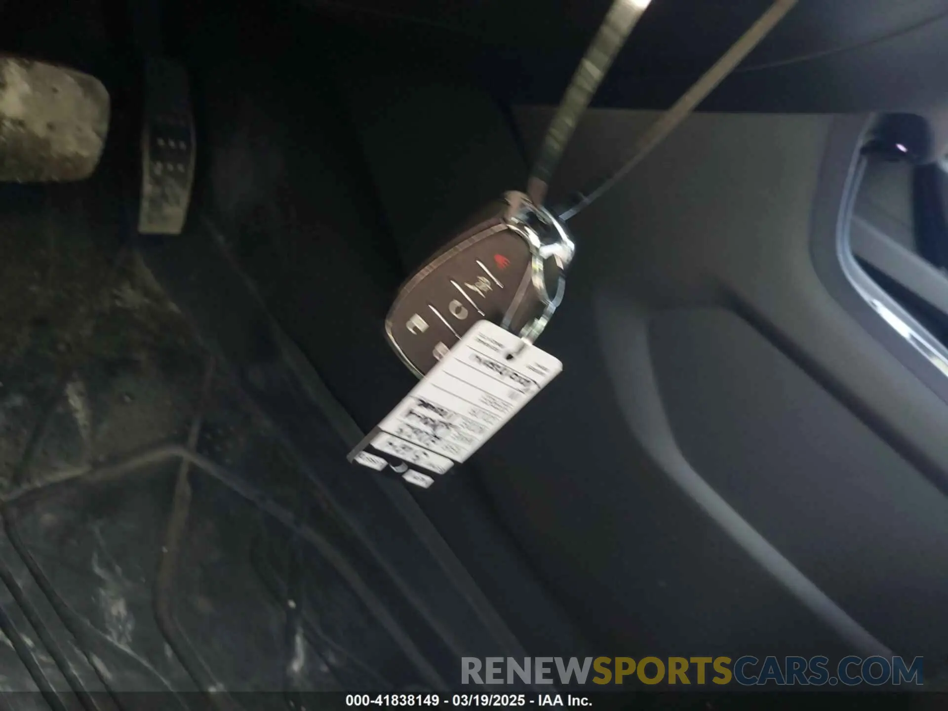 11 Photograph of a damaged car 1GNEVKKW7PJ310744 CHEVROLET TRAVERSE 2023