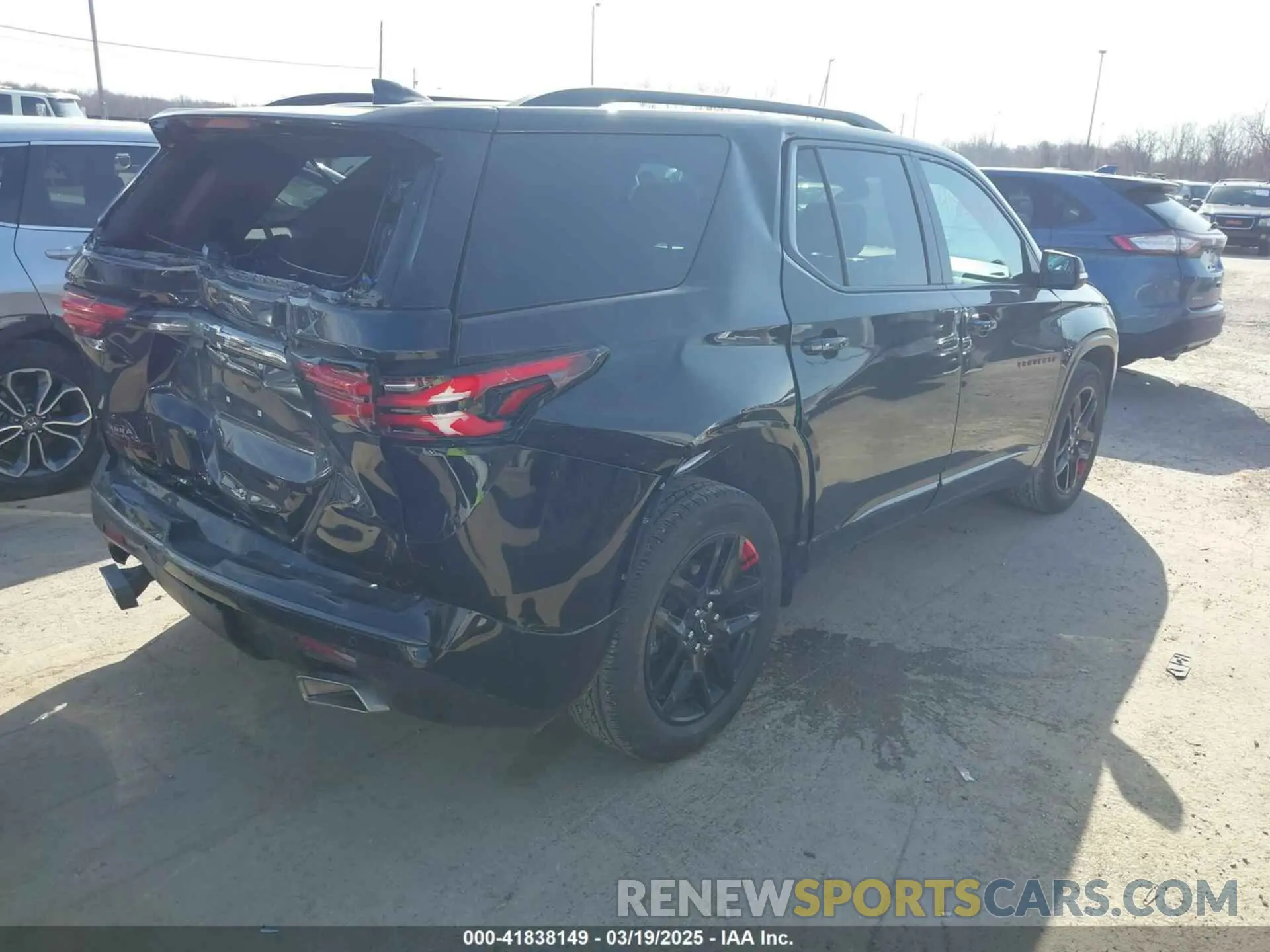 4 Photograph of a damaged car 1GNEVKKW7PJ310744 CHEVROLET TRAVERSE 2023