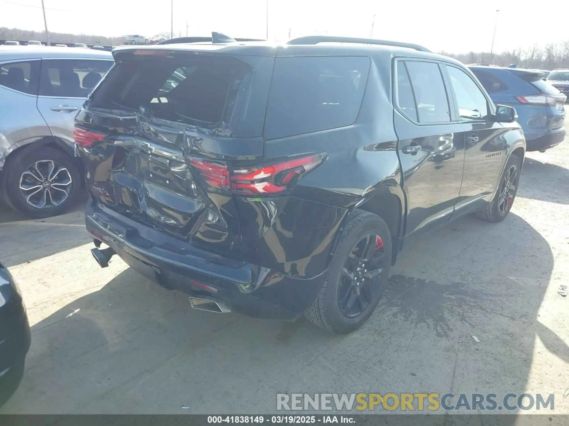 6 Photograph of a damaged car 1GNEVKKW7PJ310744 CHEVROLET TRAVERSE 2023