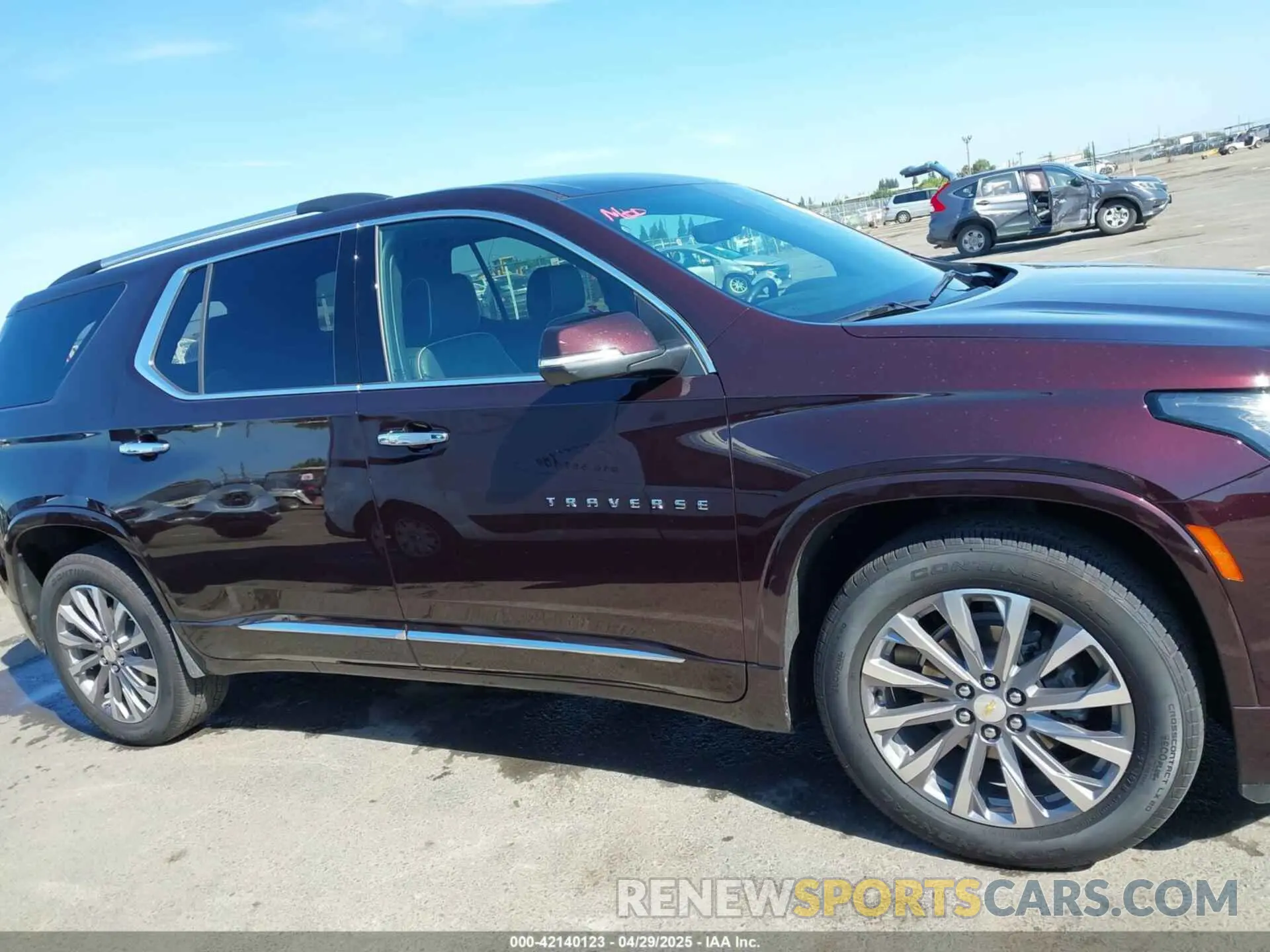 13 Photograph of a damaged car 1GNEVKKW8PJ211107 CHEVROLET TRAVERSE 2023