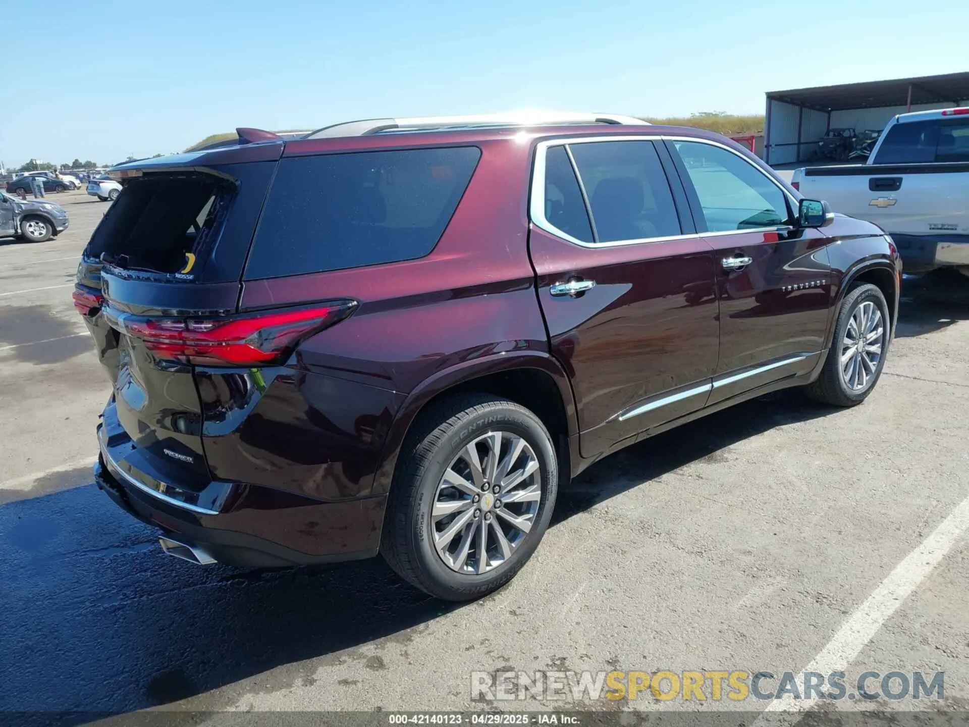 4 Photograph of a damaged car 1GNEVKKW8PJ211107 CHEVROLET TRAVERSE 2023