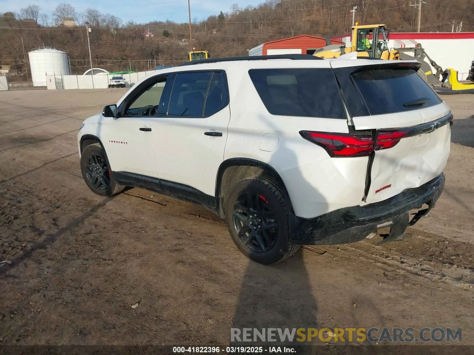 3 Photograph of a damaged car 1GNEVKKW8PJ218171 CHEVROLET TRAVERSE 2023