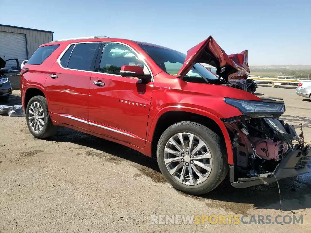 4 Photograph of a damaged car 1GNEVKKWXPJ136622 CHEVROLET TRAVERSE 2023