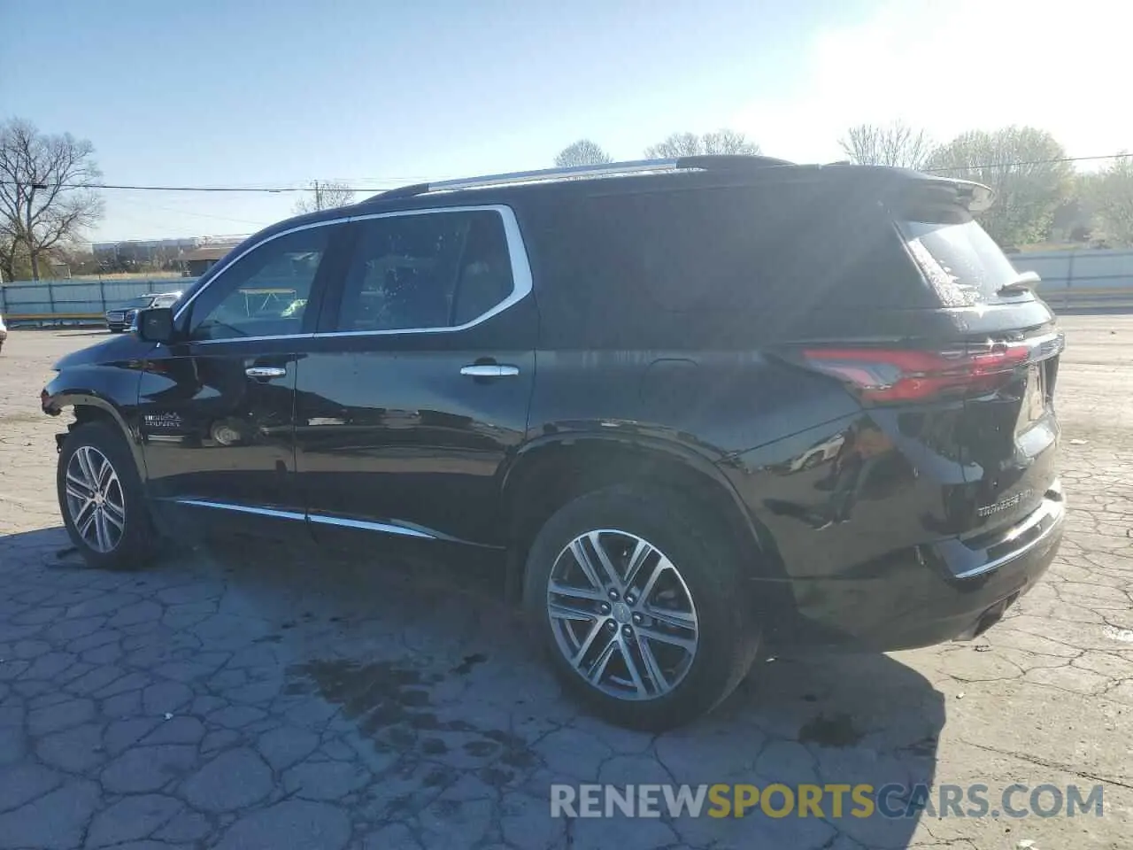2 Photograph of a damaged car 1GNEVNKW4PJ275677 CHEVROLET TRAVERSE 2023