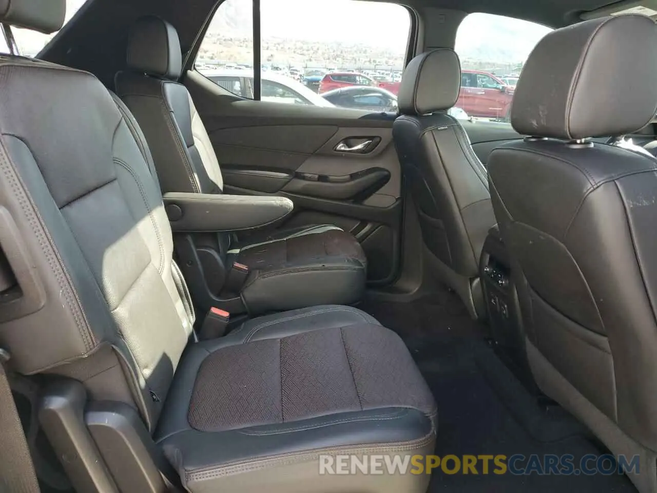 11 Photograph of a damaged car 1GNEVNKW8PJ108514 CHEVROLET TRAVERSE 2023