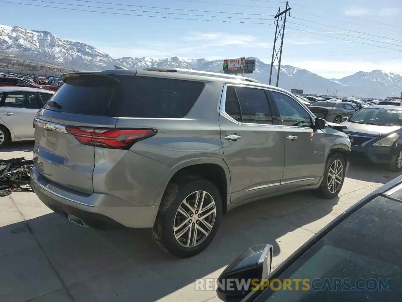 3 Photograph of a damaged car 1GNEVNKW8PJ108514 CHEVROLET TRAVERSE 2023