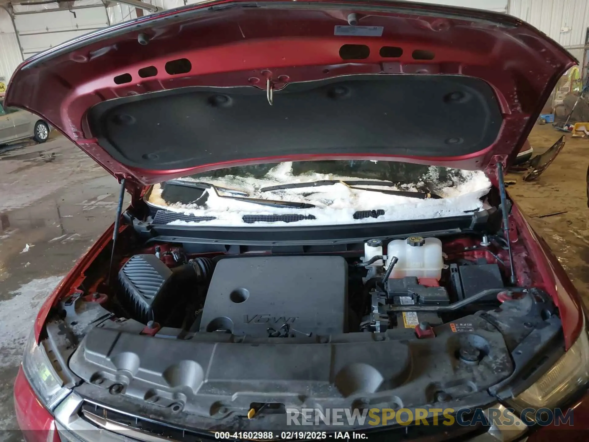 10 Photograph of a damaged car 1GNEVNKWXPJ273125 CHEVROLET TRAVERSE 2023