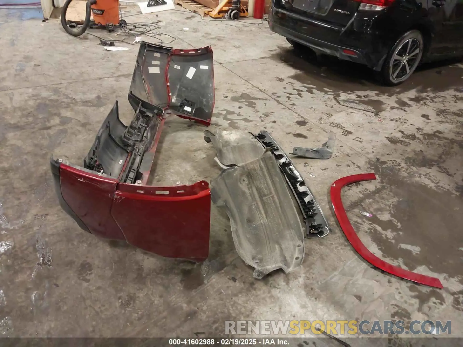 12 Photograph of a damaged car 1GNEVNKWXPJ273125 CHEVROLET TRAVERSE 2023
