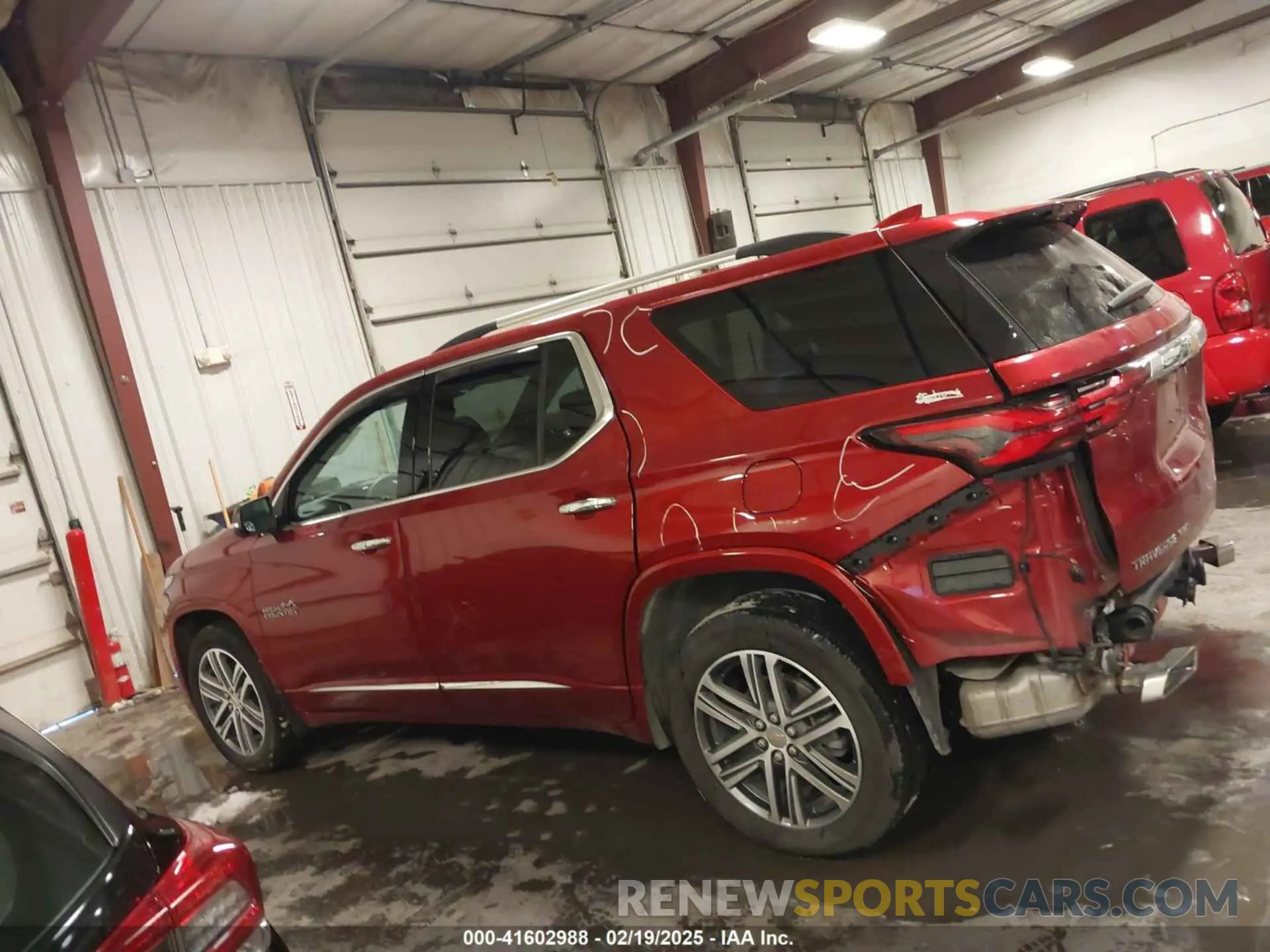15 Photograph of a damaged car 1GNEVNKWXPJ273125 CHEVROLET TRAVERSE 2023