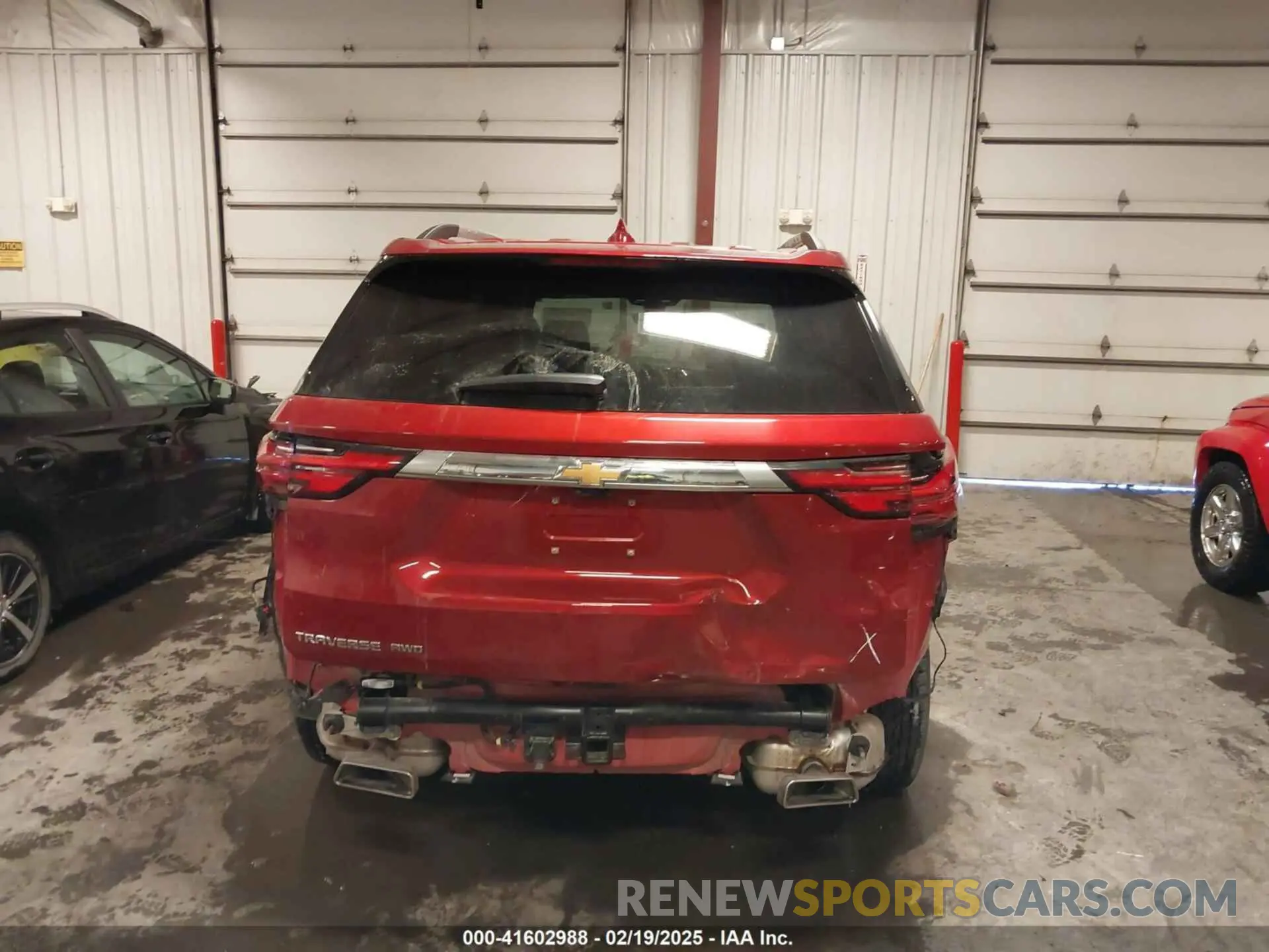 17 Photograph of a damaged car 1GNEVNKWXPJ273125 CHEVROLET TRAVERSE 2023