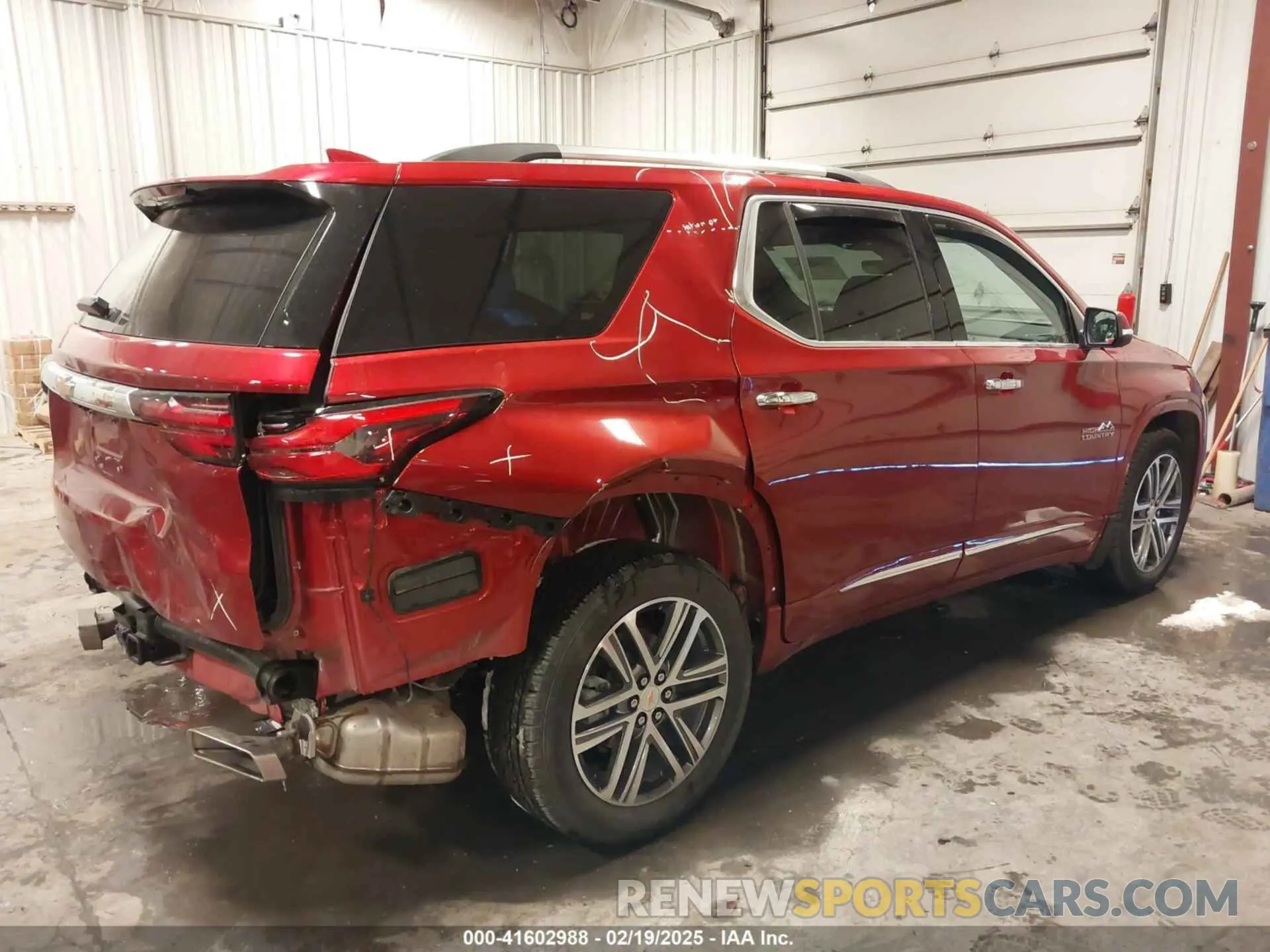 19 Photograph of a damaged car 1GNEVNKWXPJ273125 CHEVROLET TRAVERSE 2023