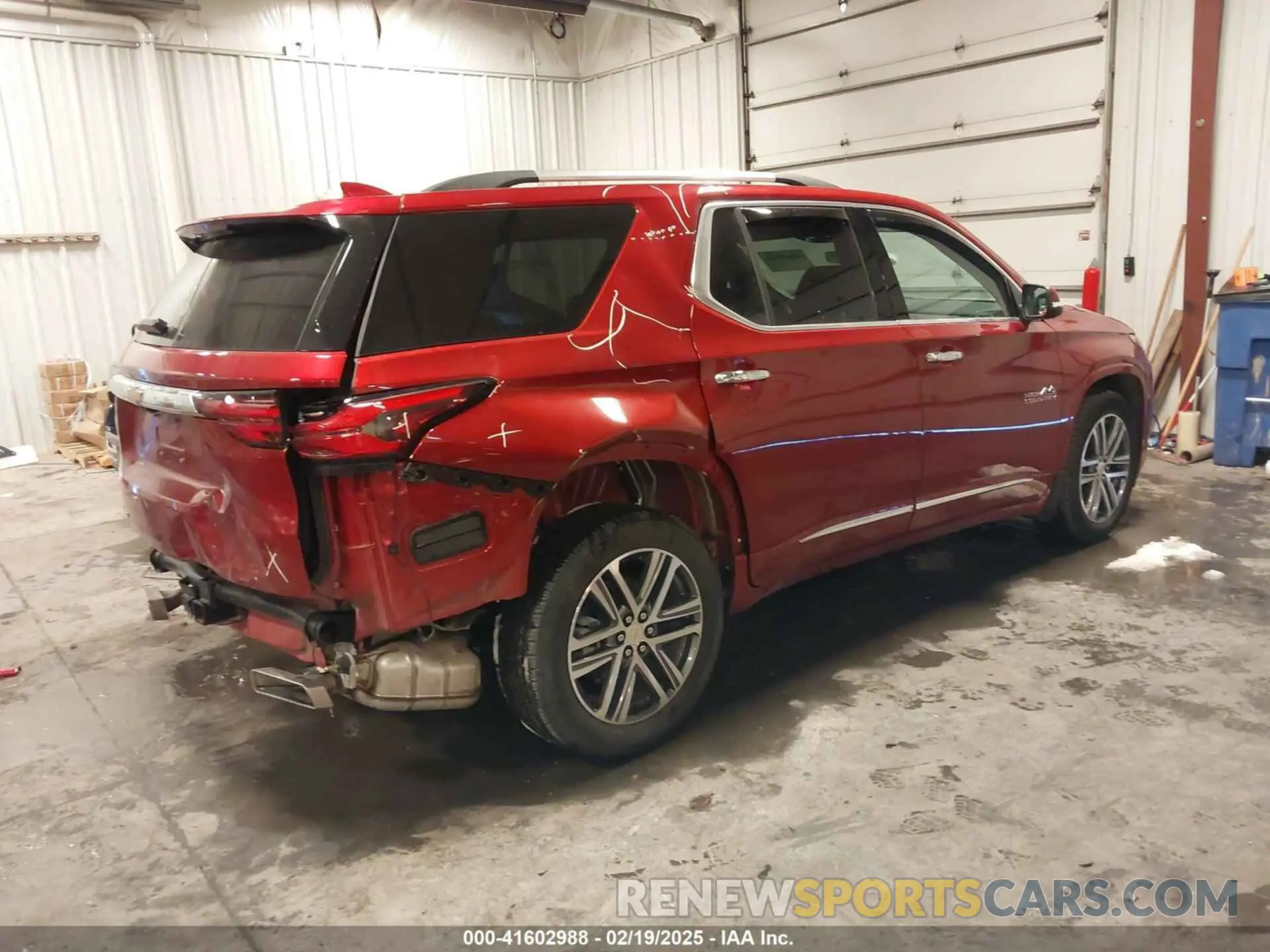 4 Photograph of a damaged car 1GNEVNKWXPJ273125 CHEVROLET TRAVERSE 2023