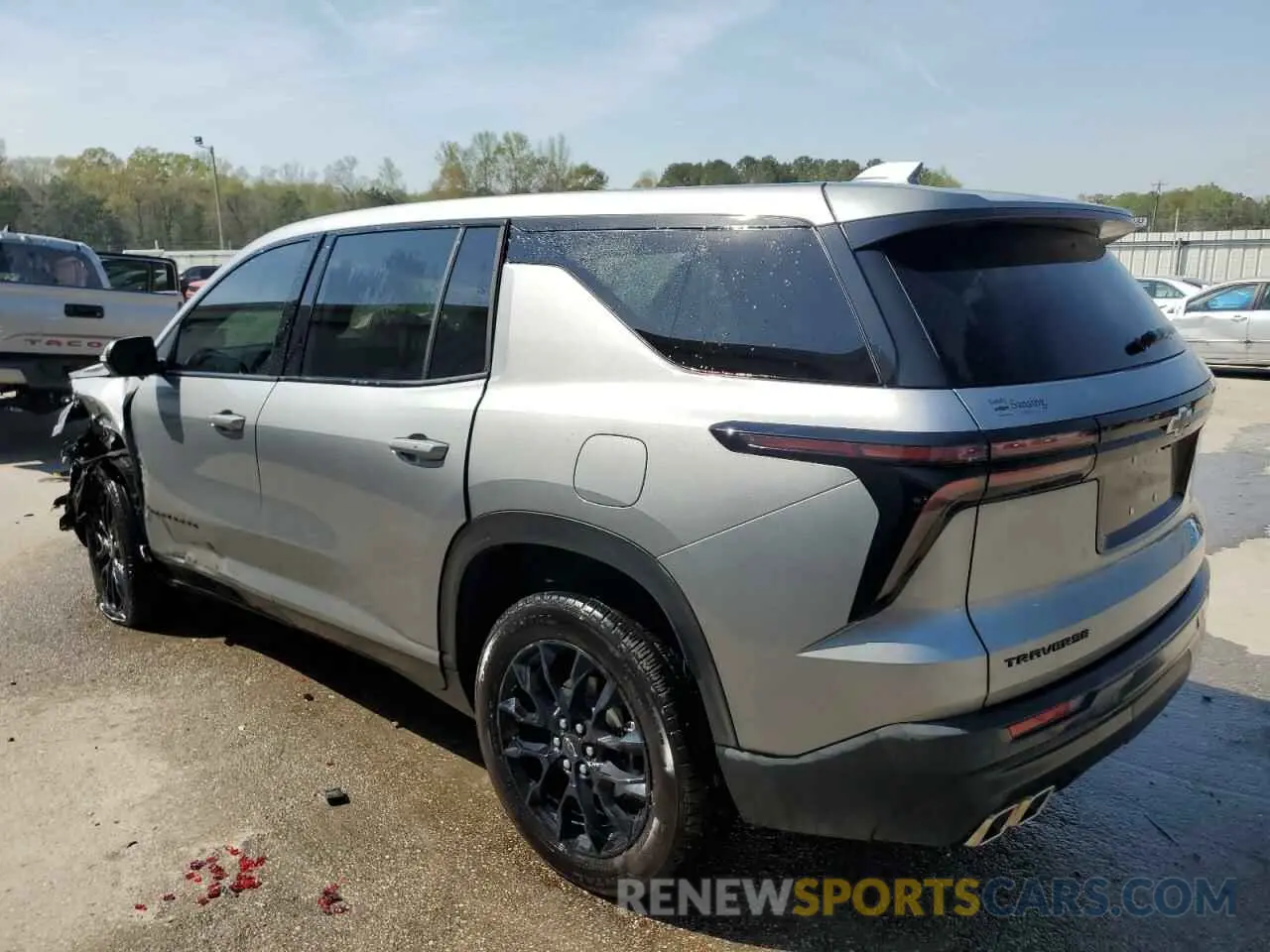2 Photograph of a damaged car 1GNEREKS1RJ201895 CHEVROLET TRAVERSE 2024