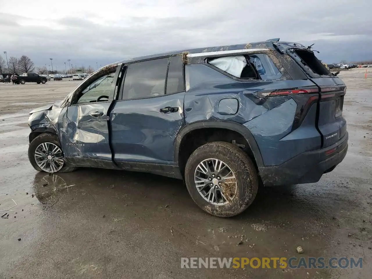 2 Photograph of a damaged car 1GNEREKS1RJ232659 CHEVROLET TRAVERSE 2024