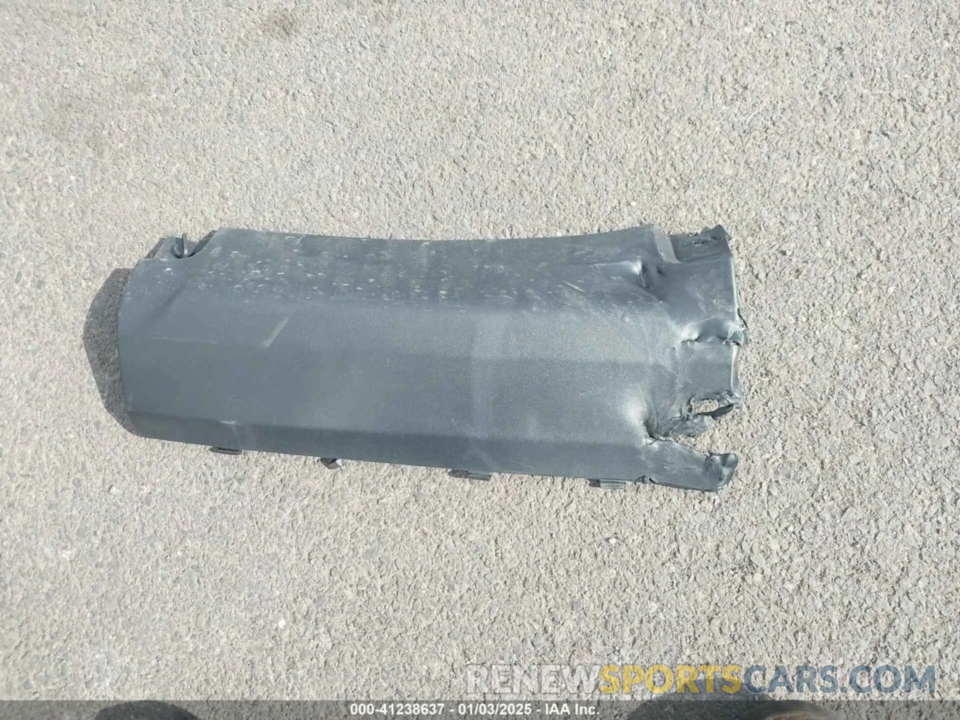 12 Photograph of a damaged car 1GNEREKS3RJ166373 CHEVROLET TRAVERSE 2024