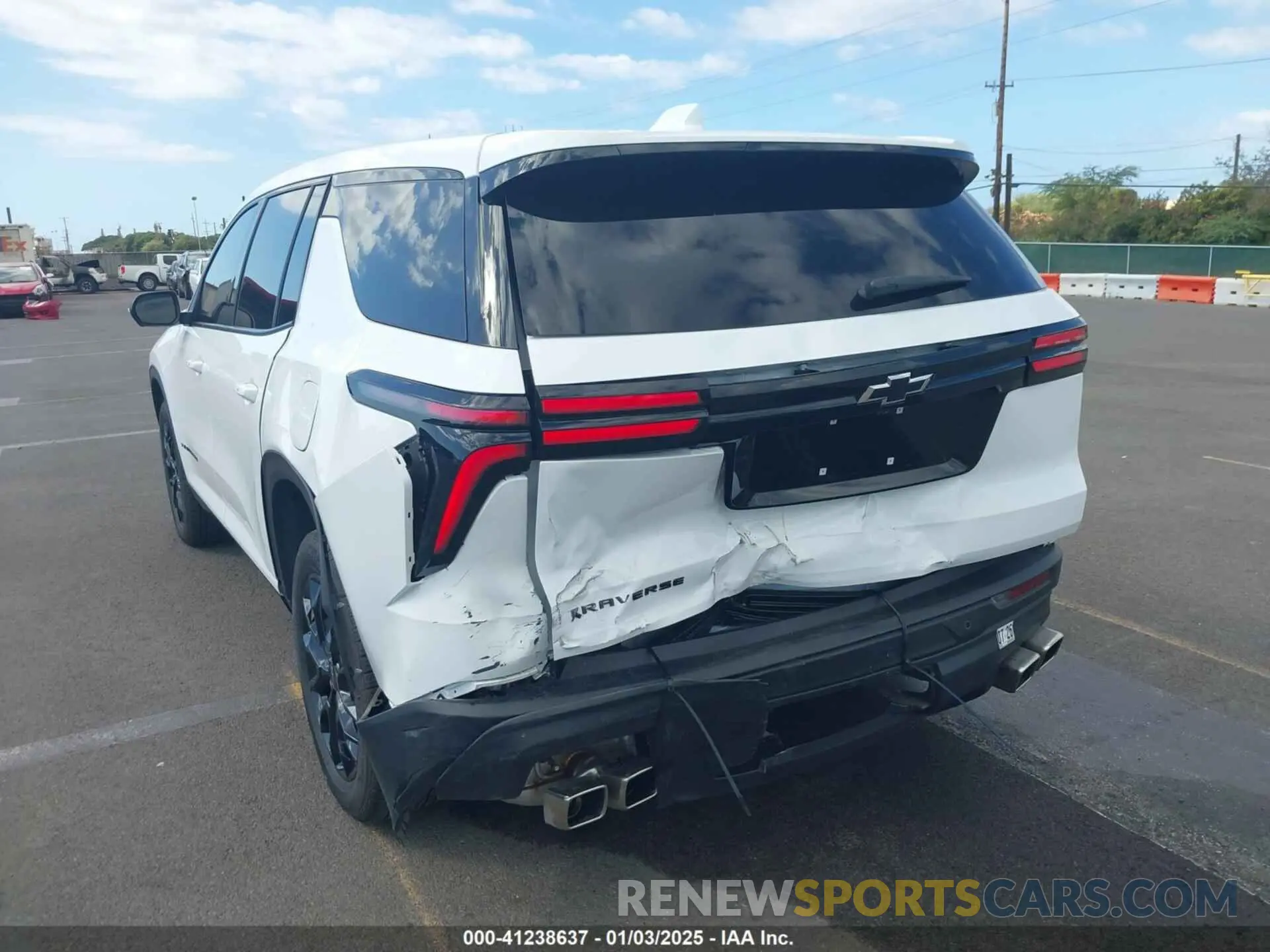 6 Photograph of a damaged car 1GNEREKS3RJ166373 CHEVROLET TRAVERSE 2024