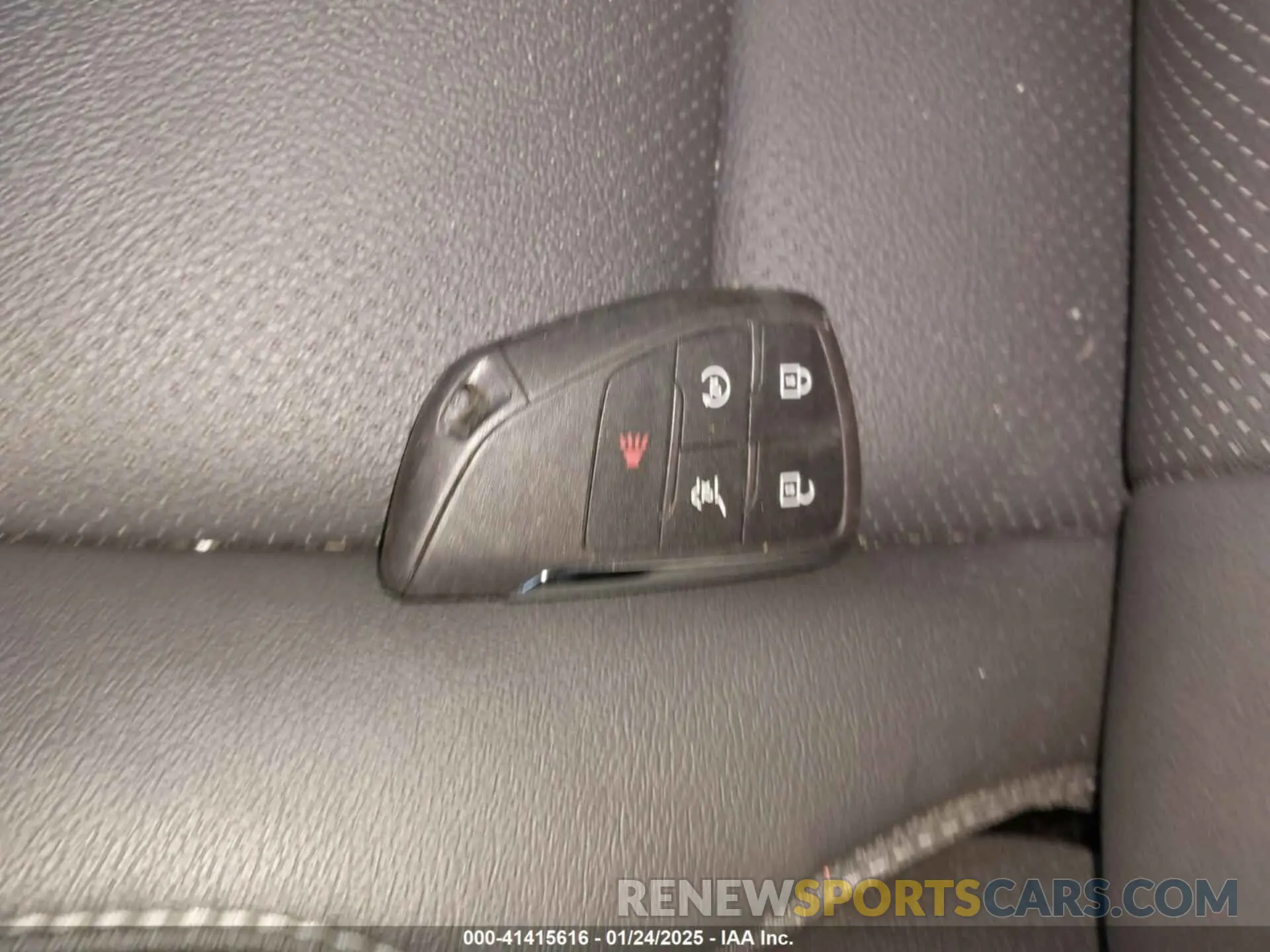 11 Photograph of a damaged car 1GNERGKS0RJ153334 CHEVROLET TRAVERSE 2024